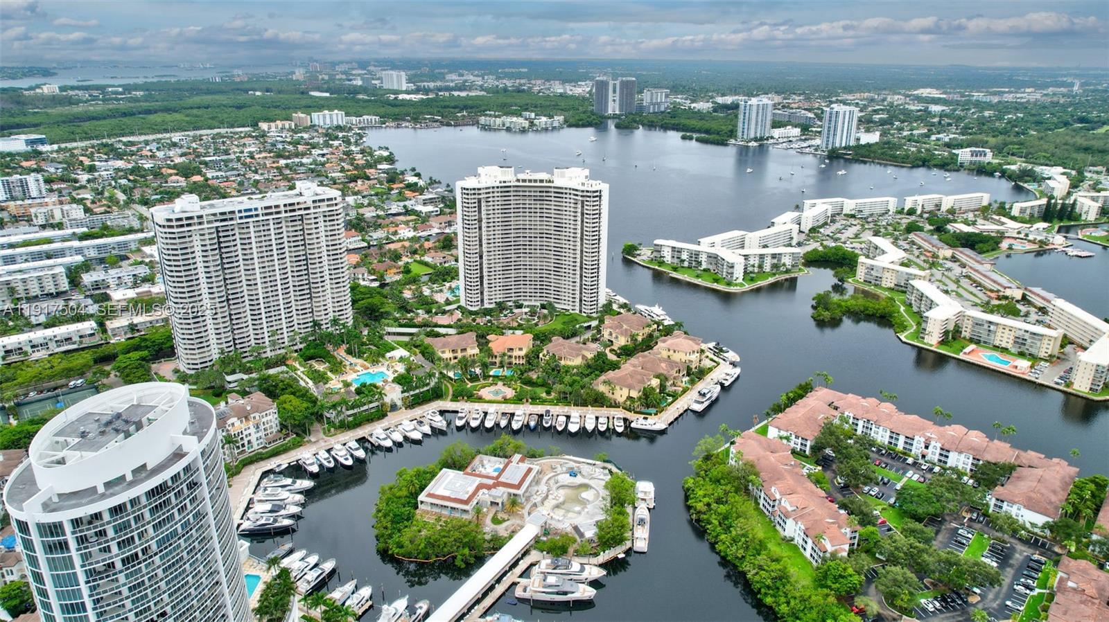 1000 Island Boulevard