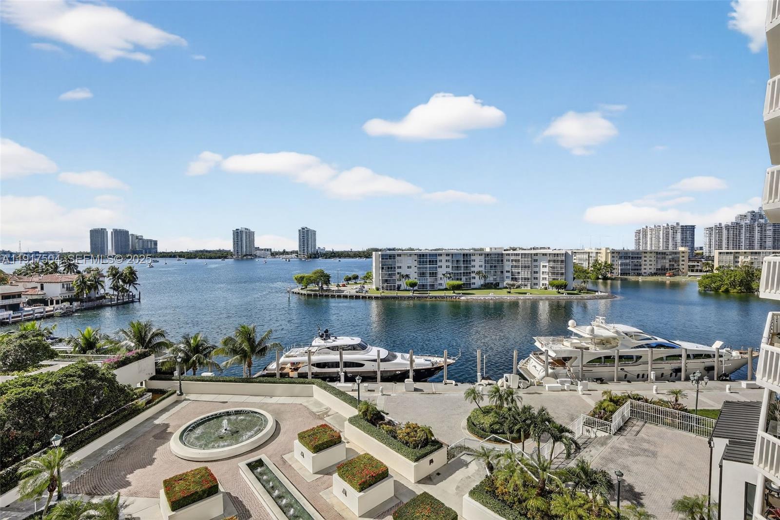 1000 Island Boulevard