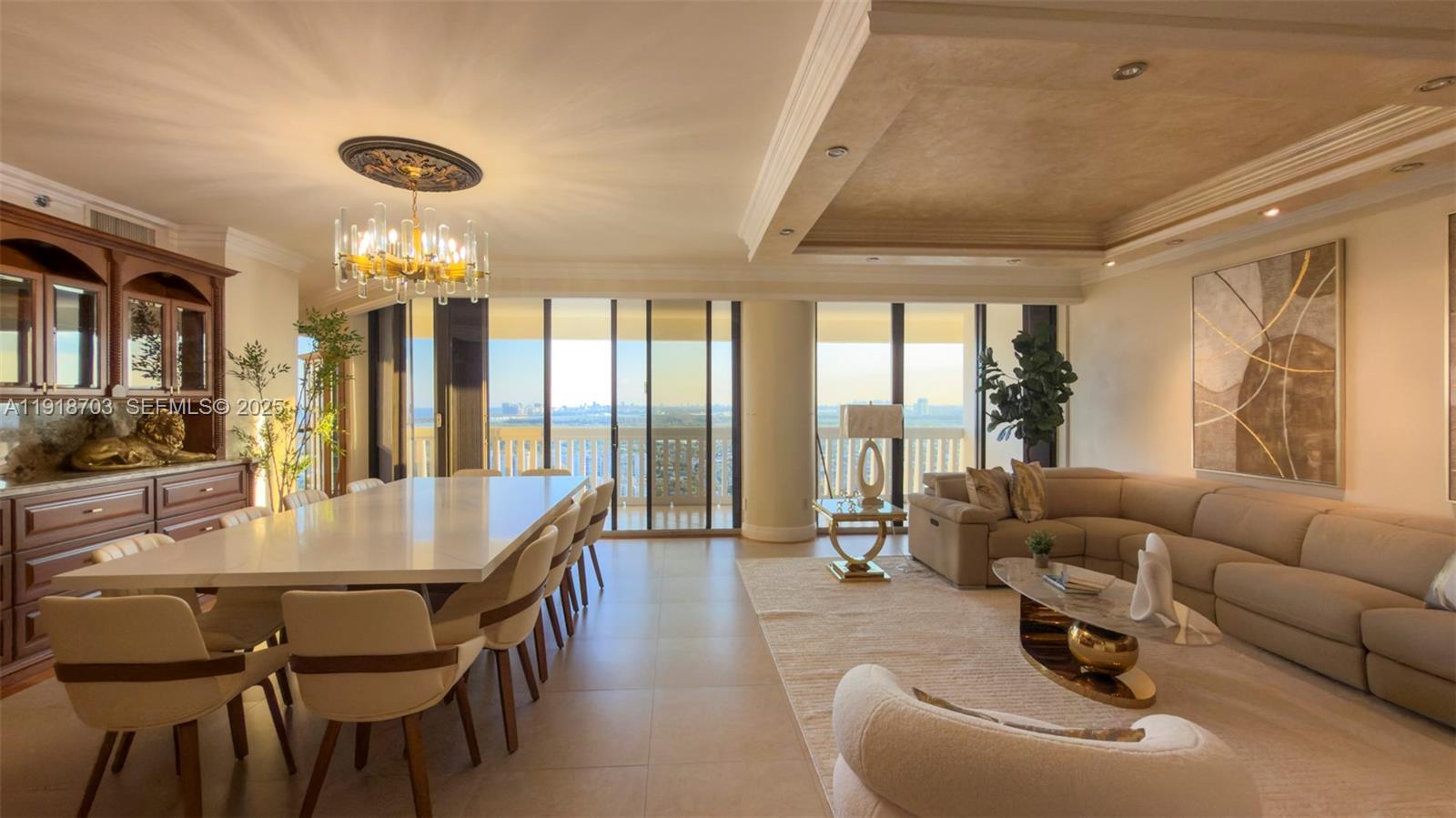 2000 Island Boulevard