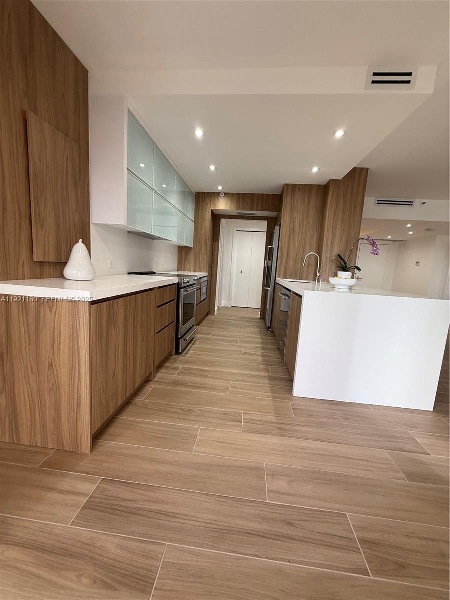 20191 E Country Club Drive