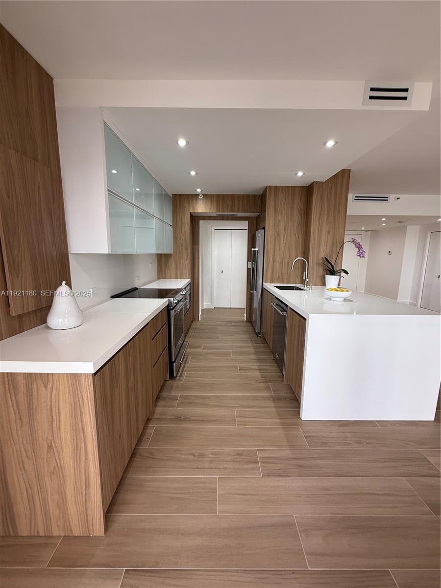 20191 E Country Club Drive