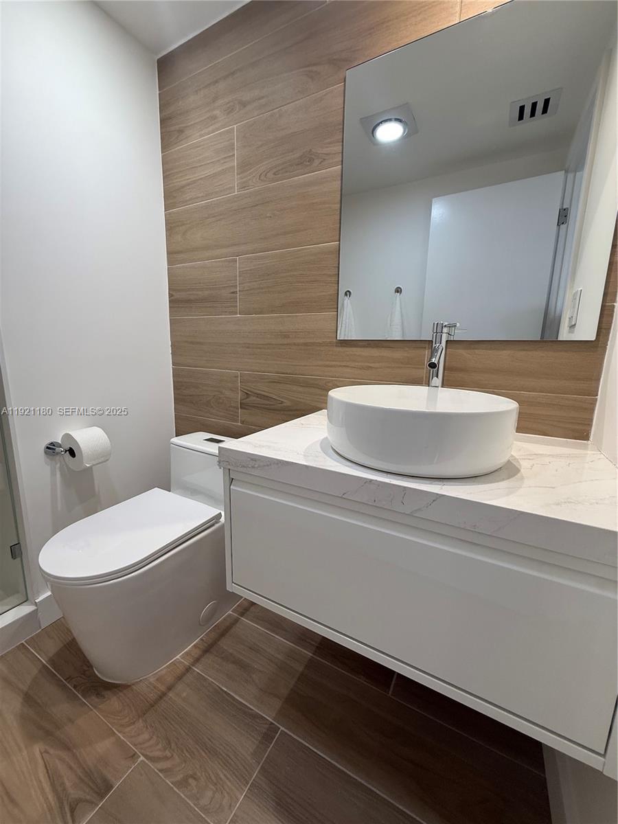 20191 E Country Club Drive