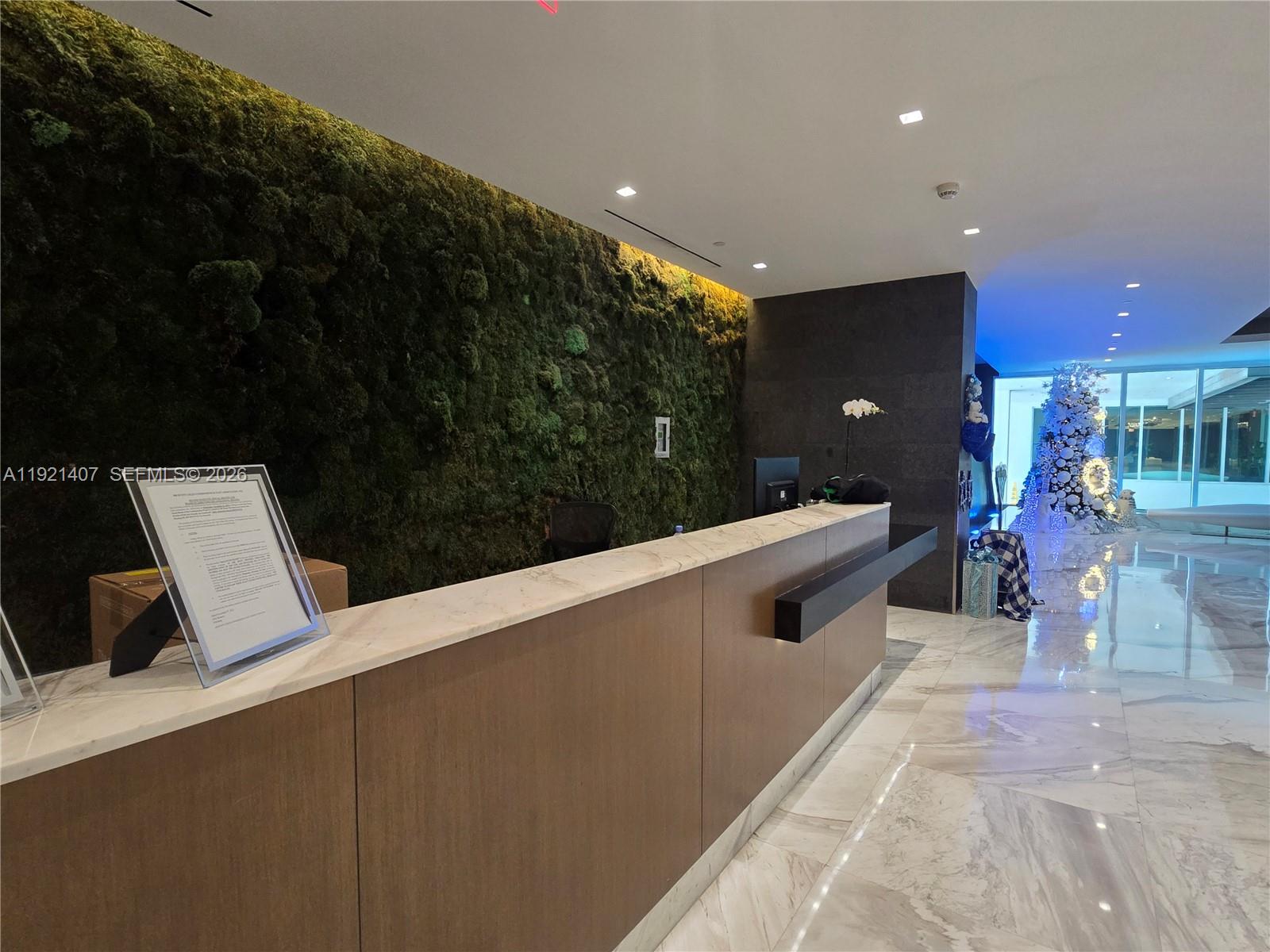 400 Sunny Isles Boulevard