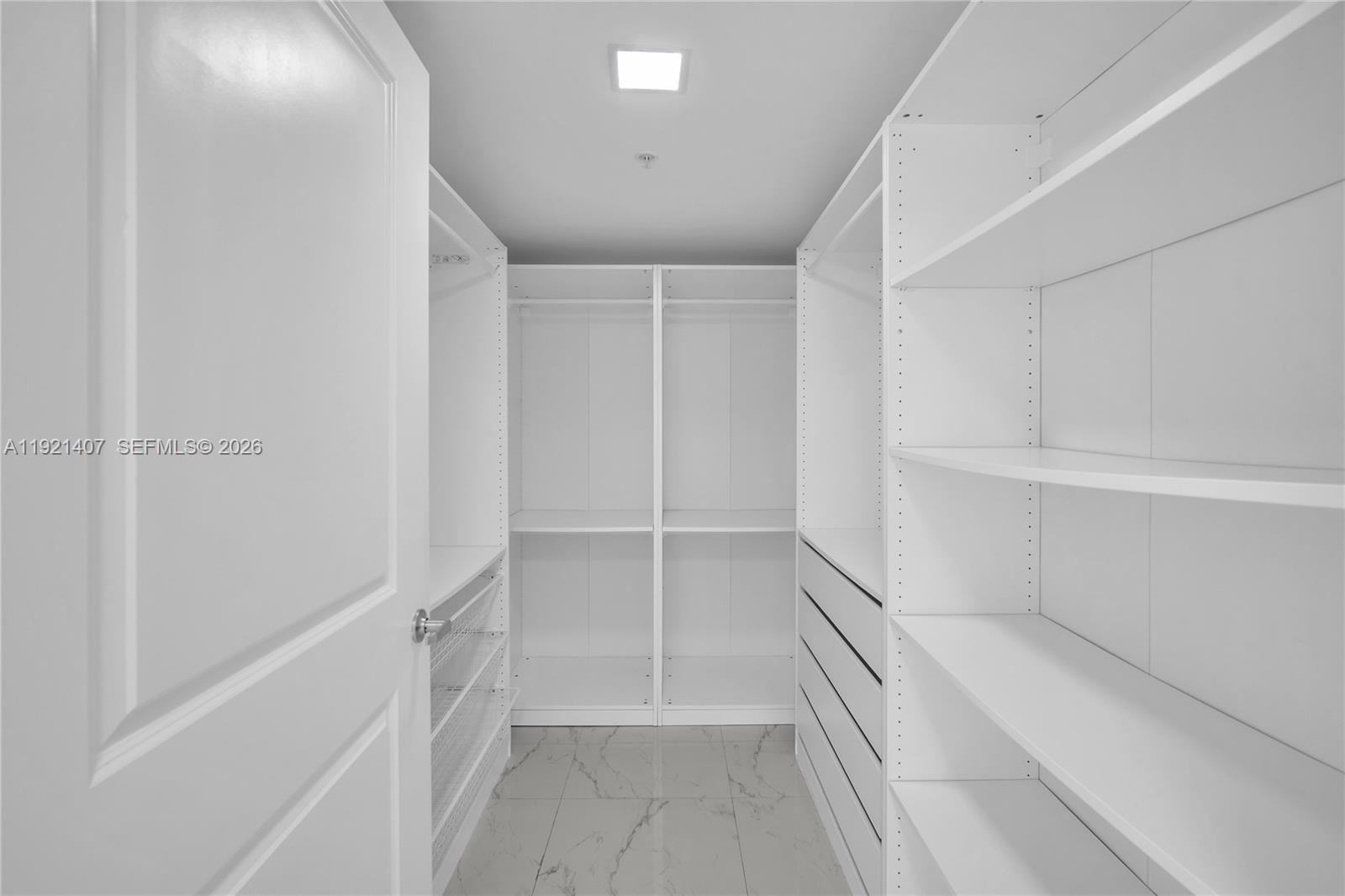 400 Sunny Isles Boulevard