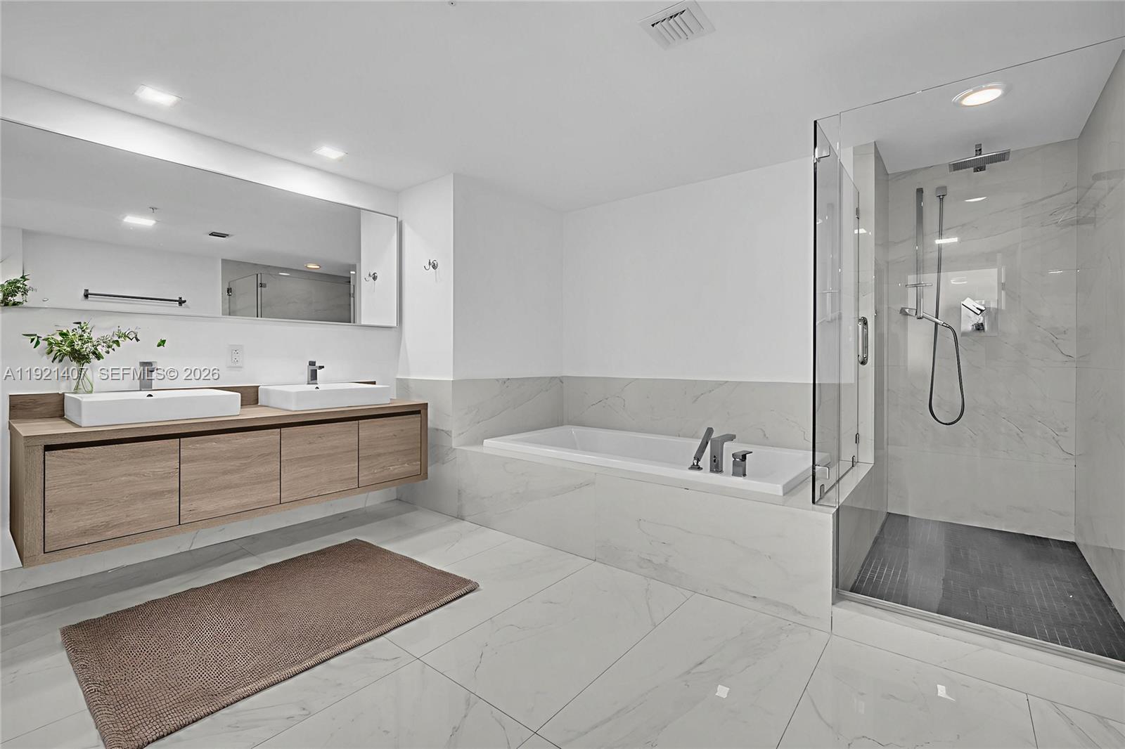 400 Sunny Isles Boulevard