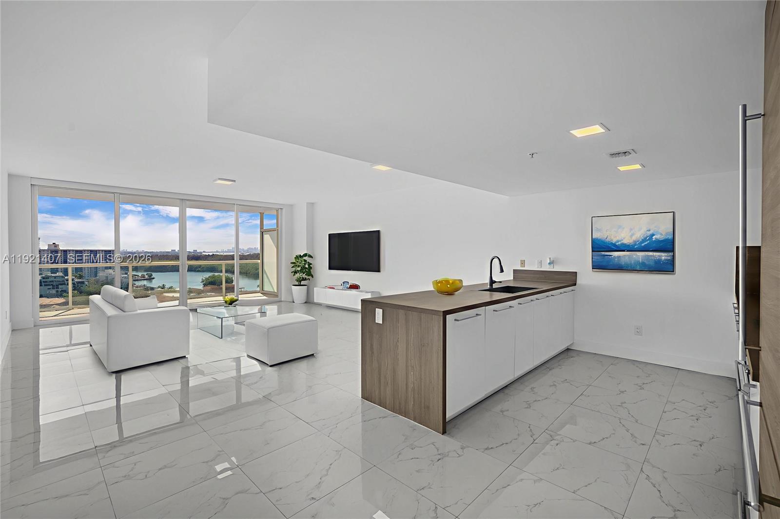 400 Sunny Isles Boulevard