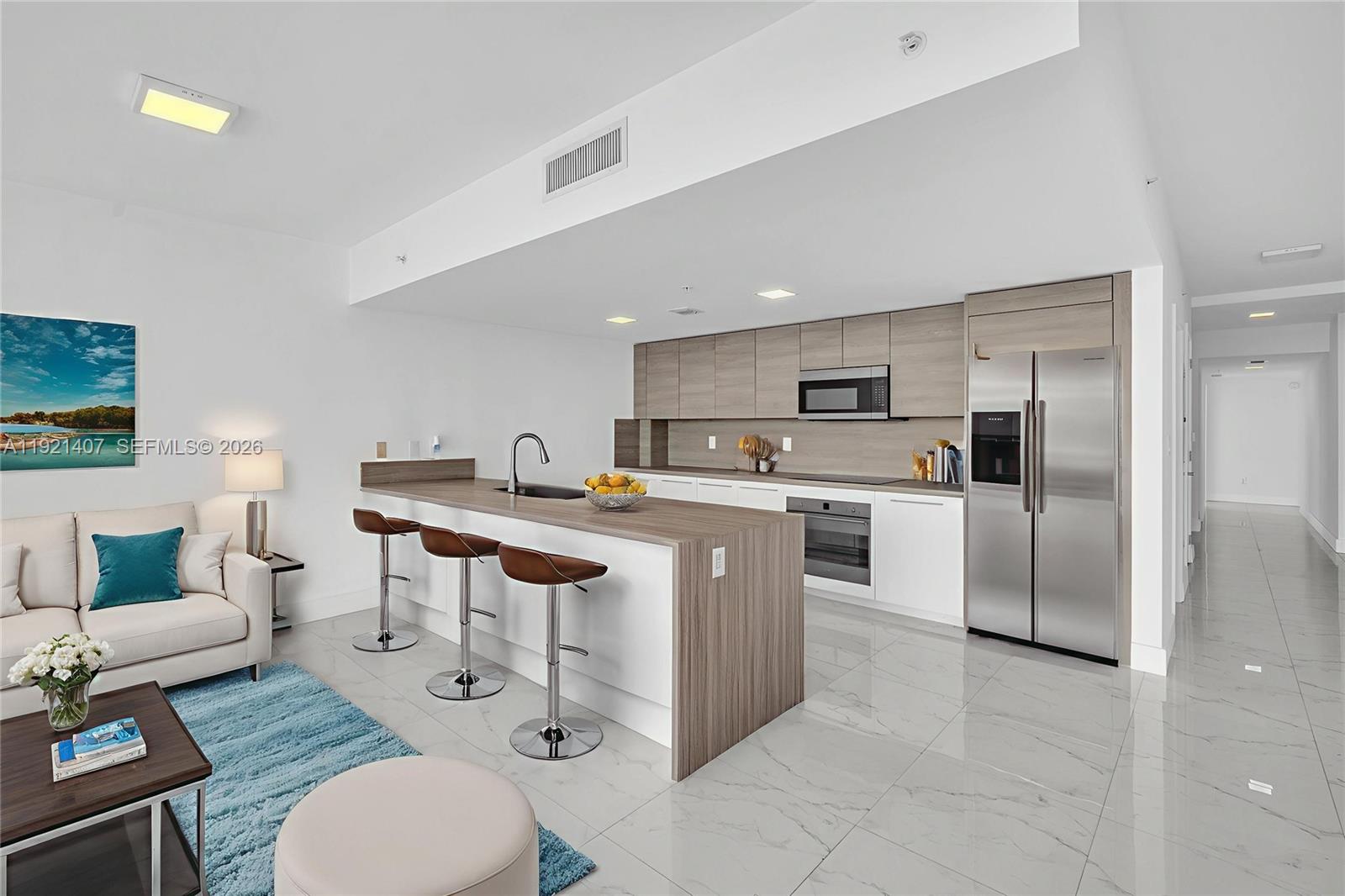 400 Sunny Isles Boulevard
