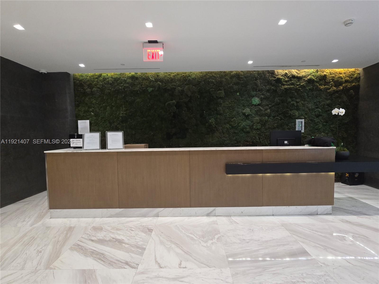 400 Sunny Isles Boulevard