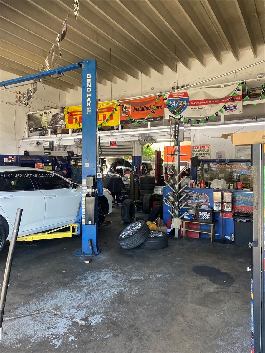 2300 NW 17th Street