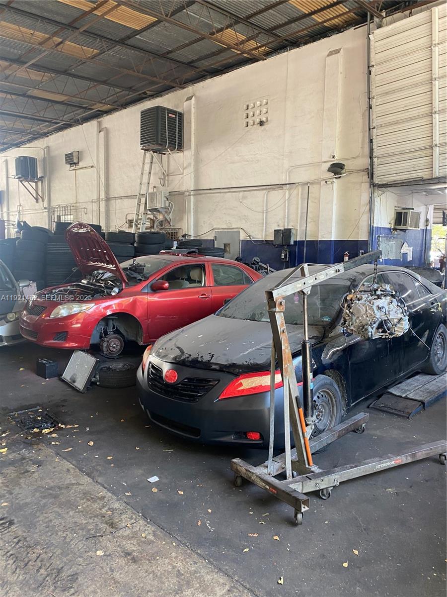2300 NW 17th Street