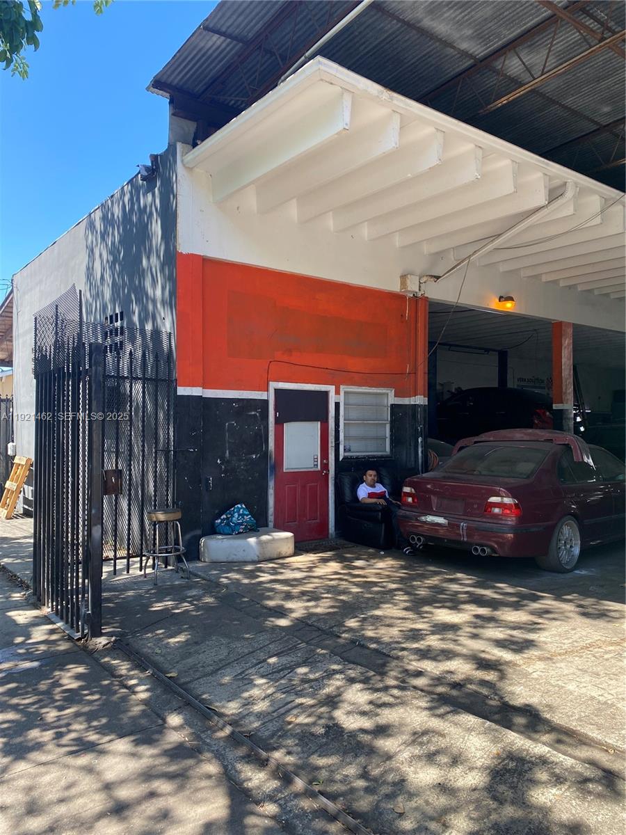 2300 NW 17th Street