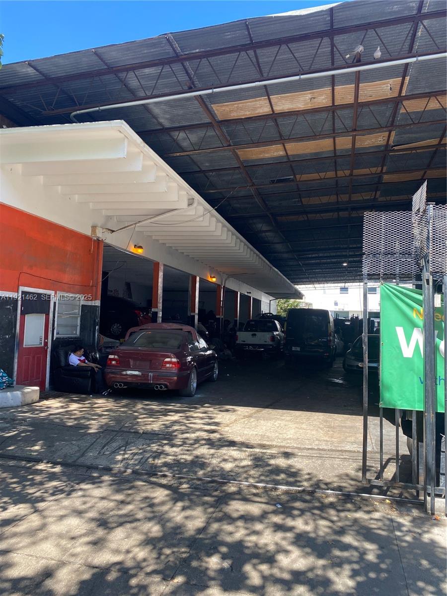 2300 NW 17th Street