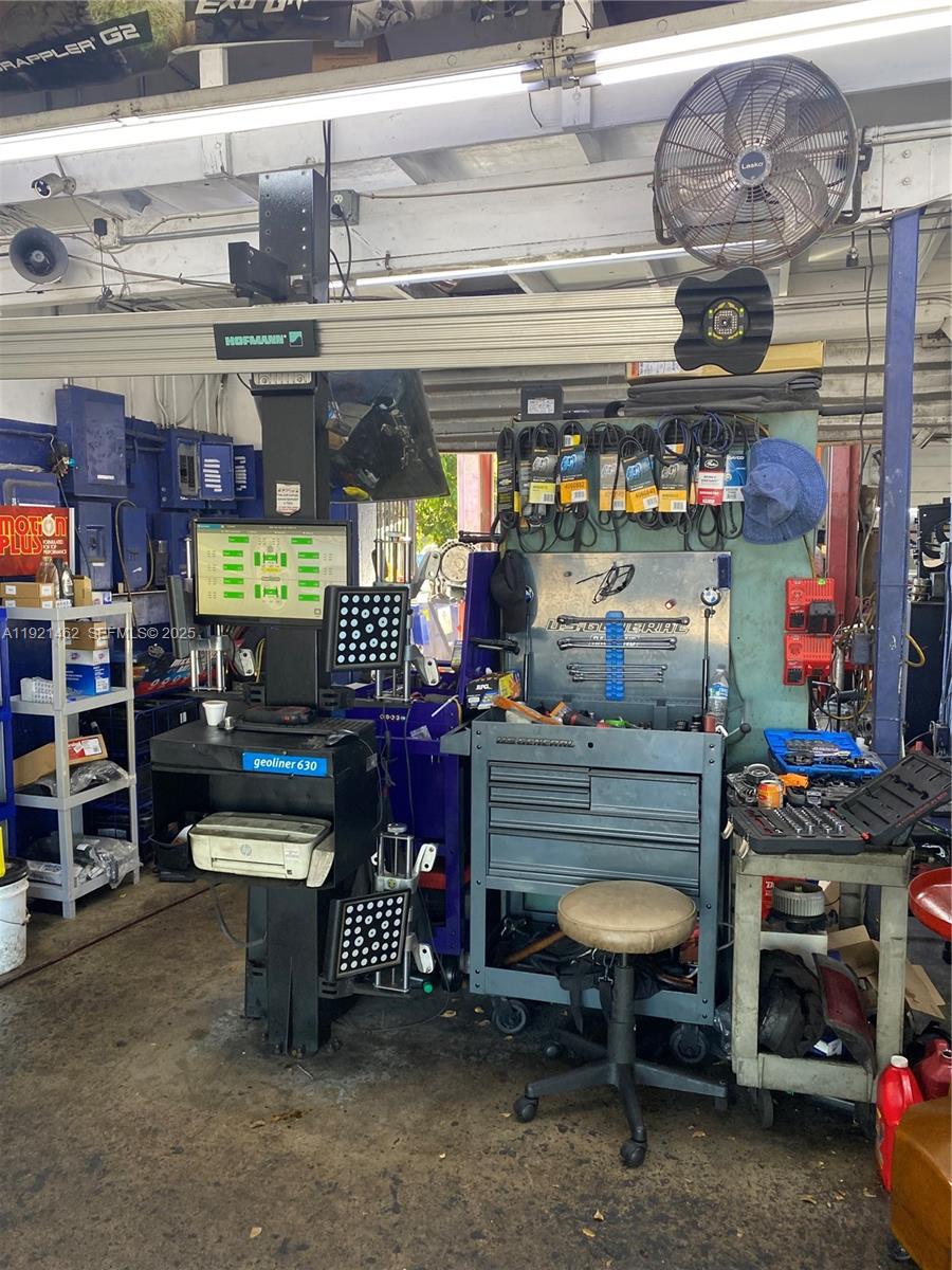 2300 NW 17th Street