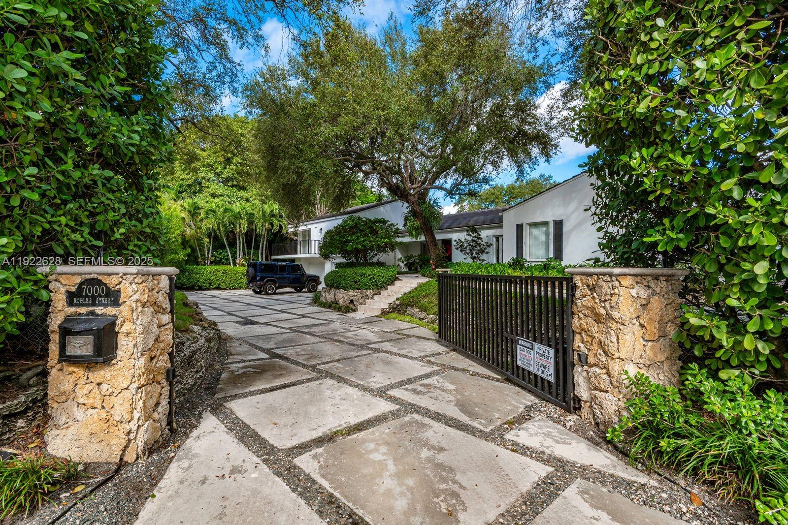 7000 Robles Street