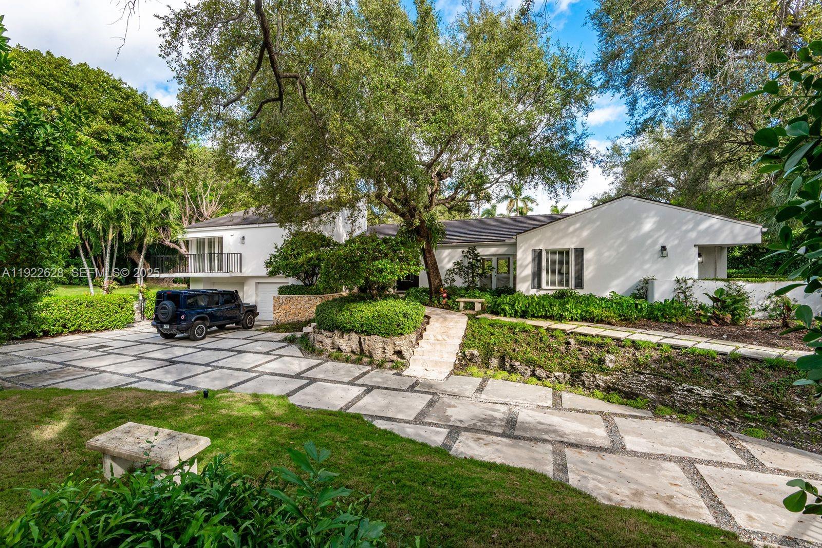 7000 Robles Street