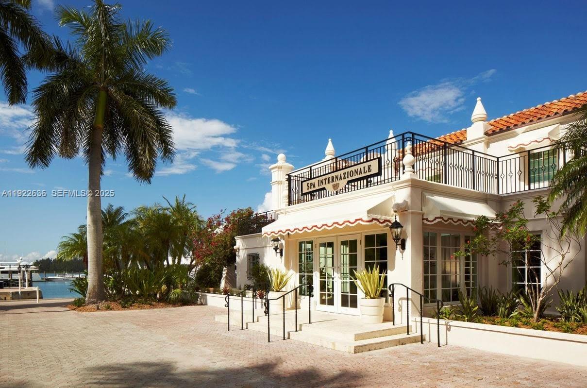 6800 Fisher Island Drive