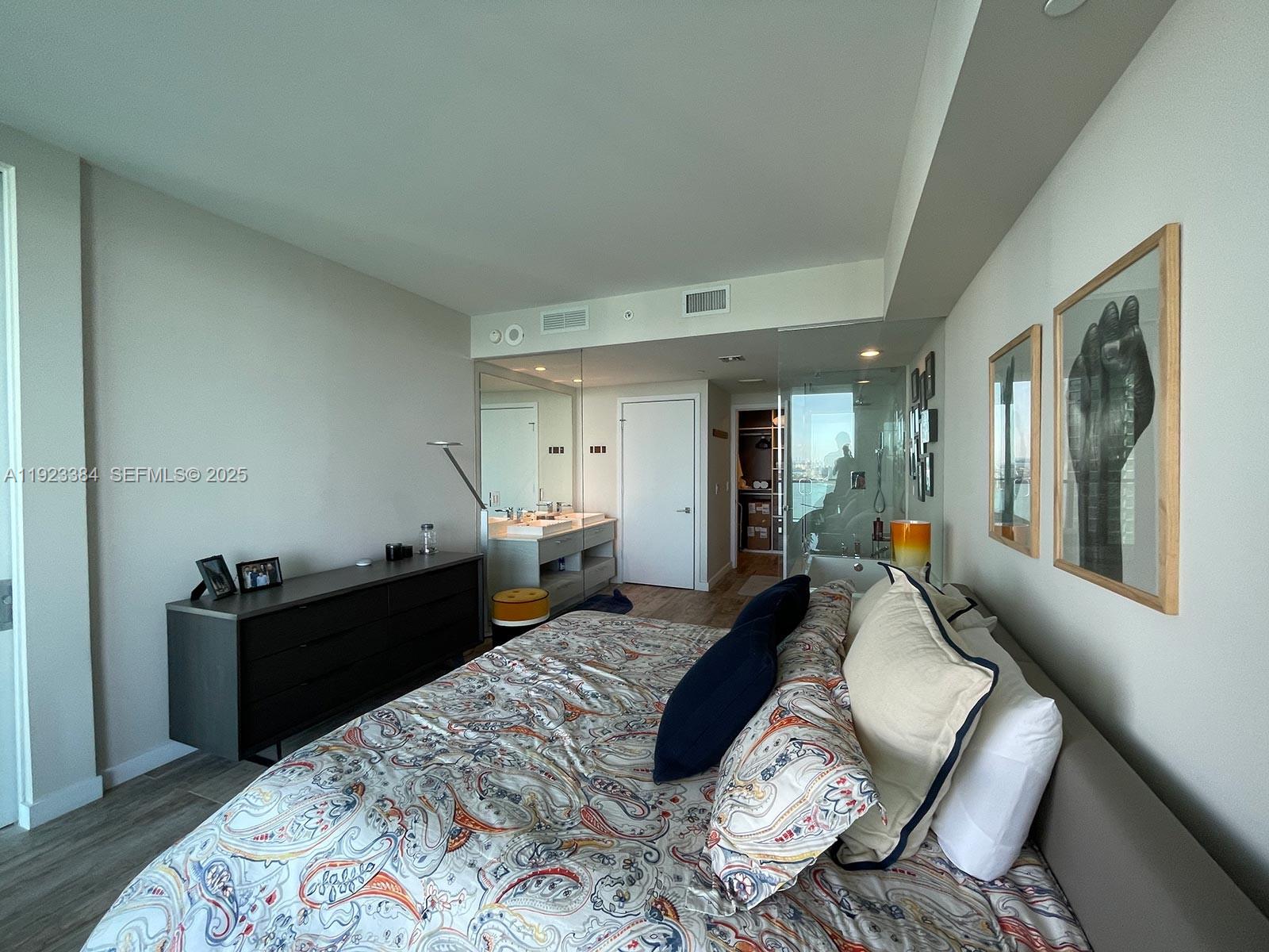 650 NE 32nd Street