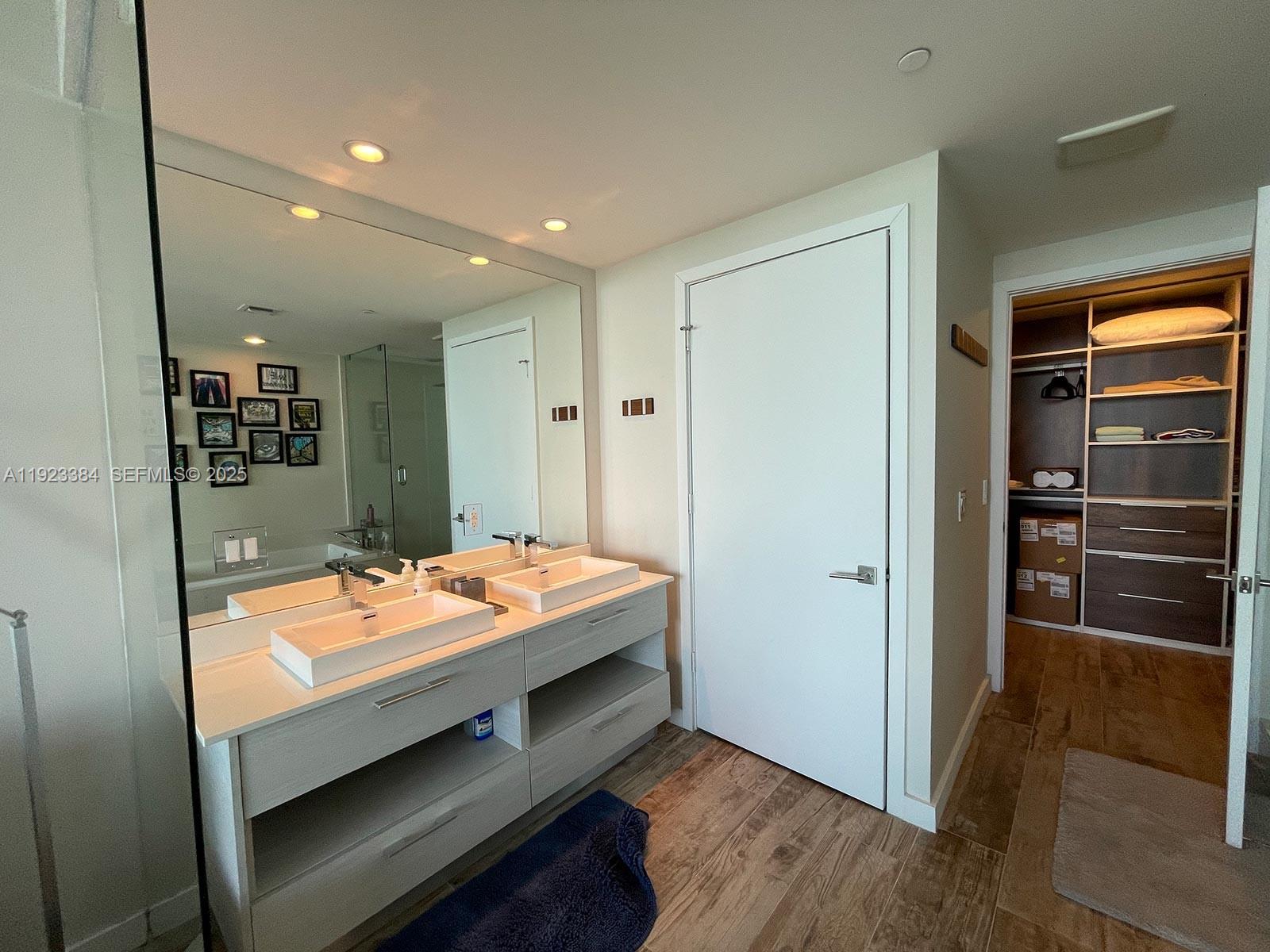 650 NE 32nd Street