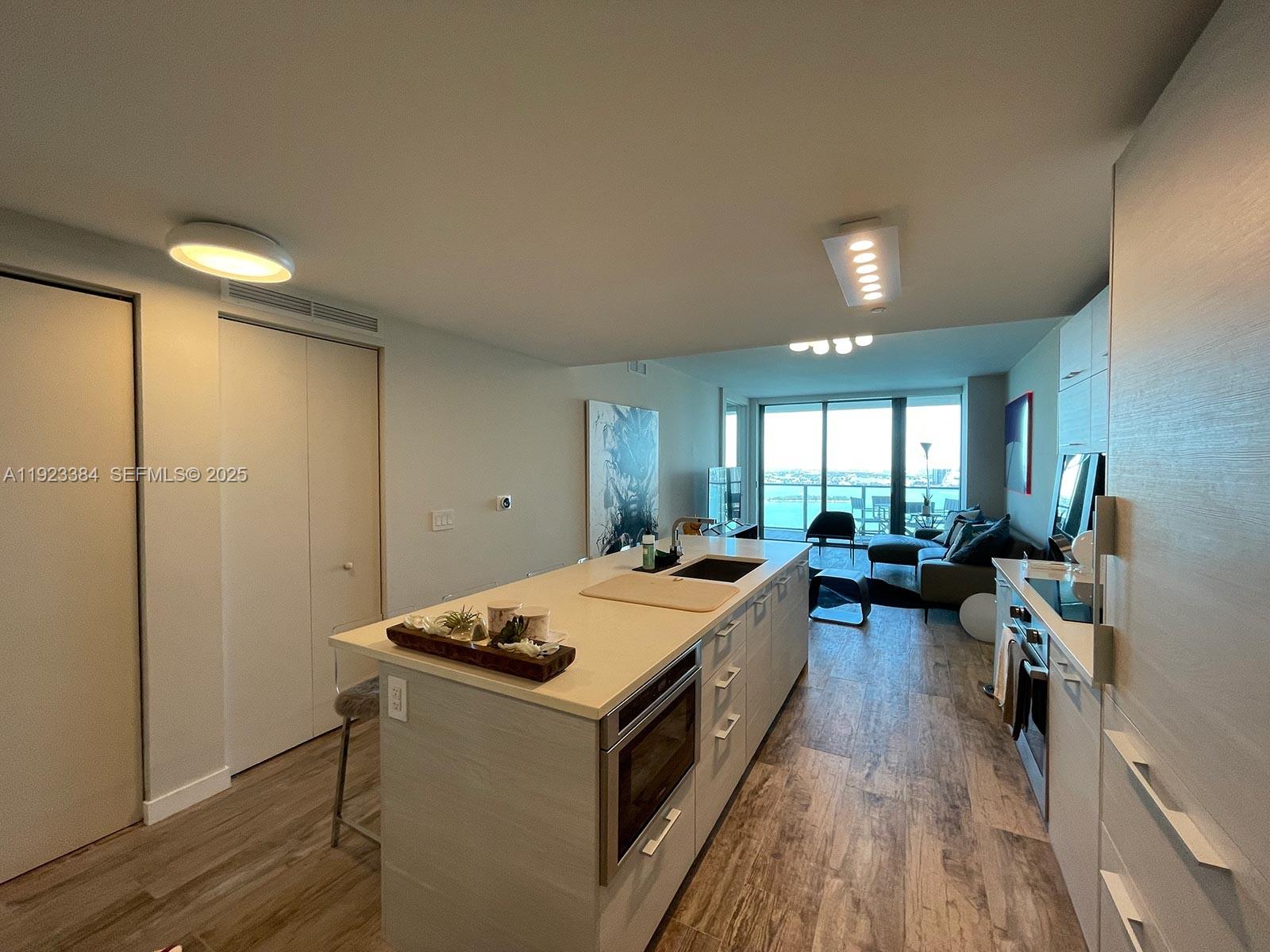 650 NE 32nd Street