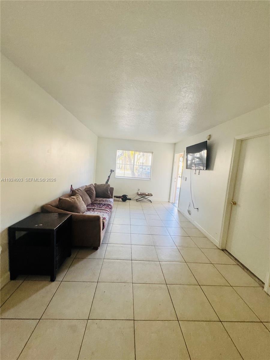 1260 SE 31st Court