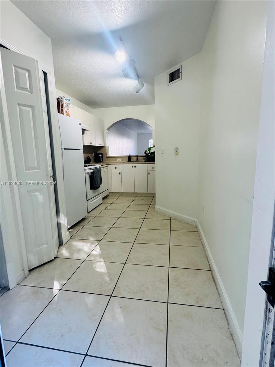 1260 SE 31st Court