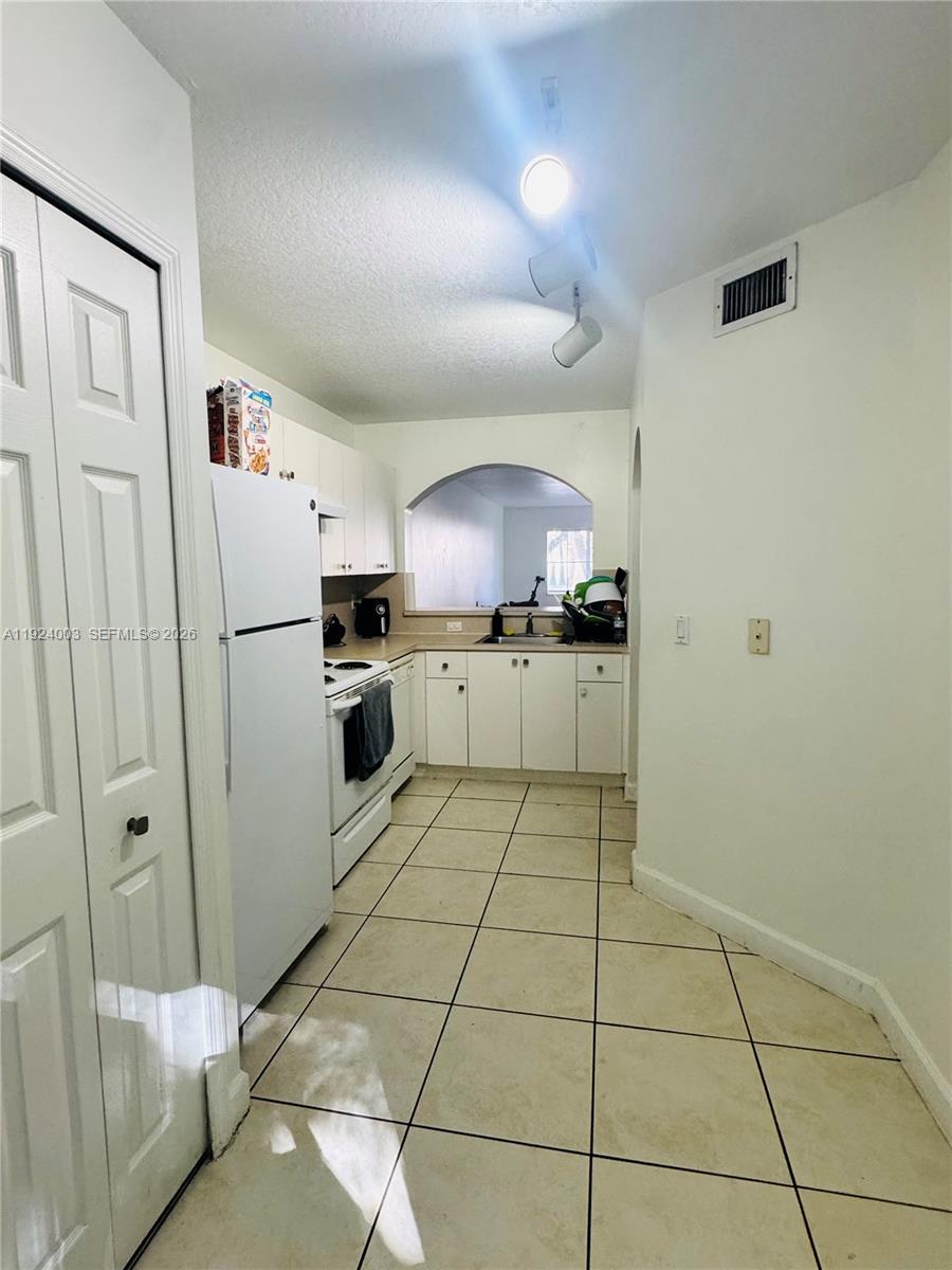 1260 SE 31st Court