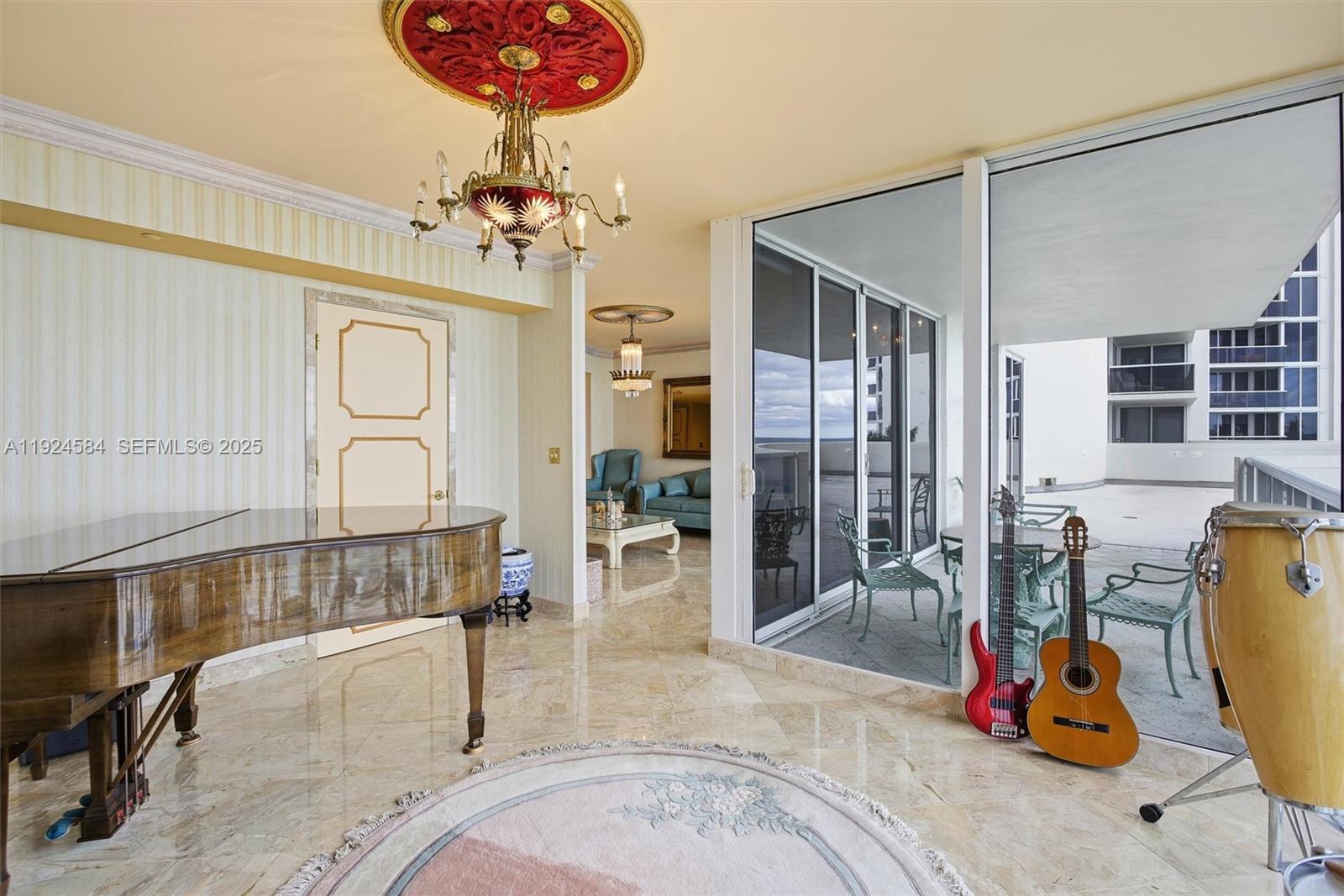 19111 Collins Avenue