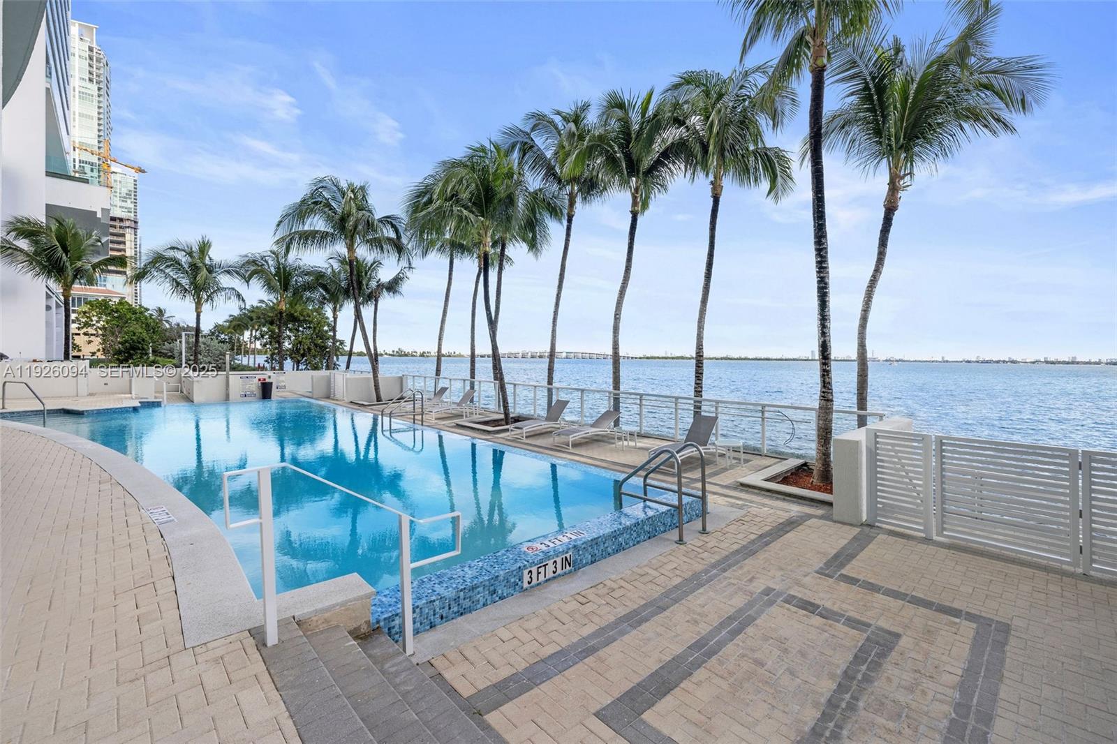 665 NE 25th Street