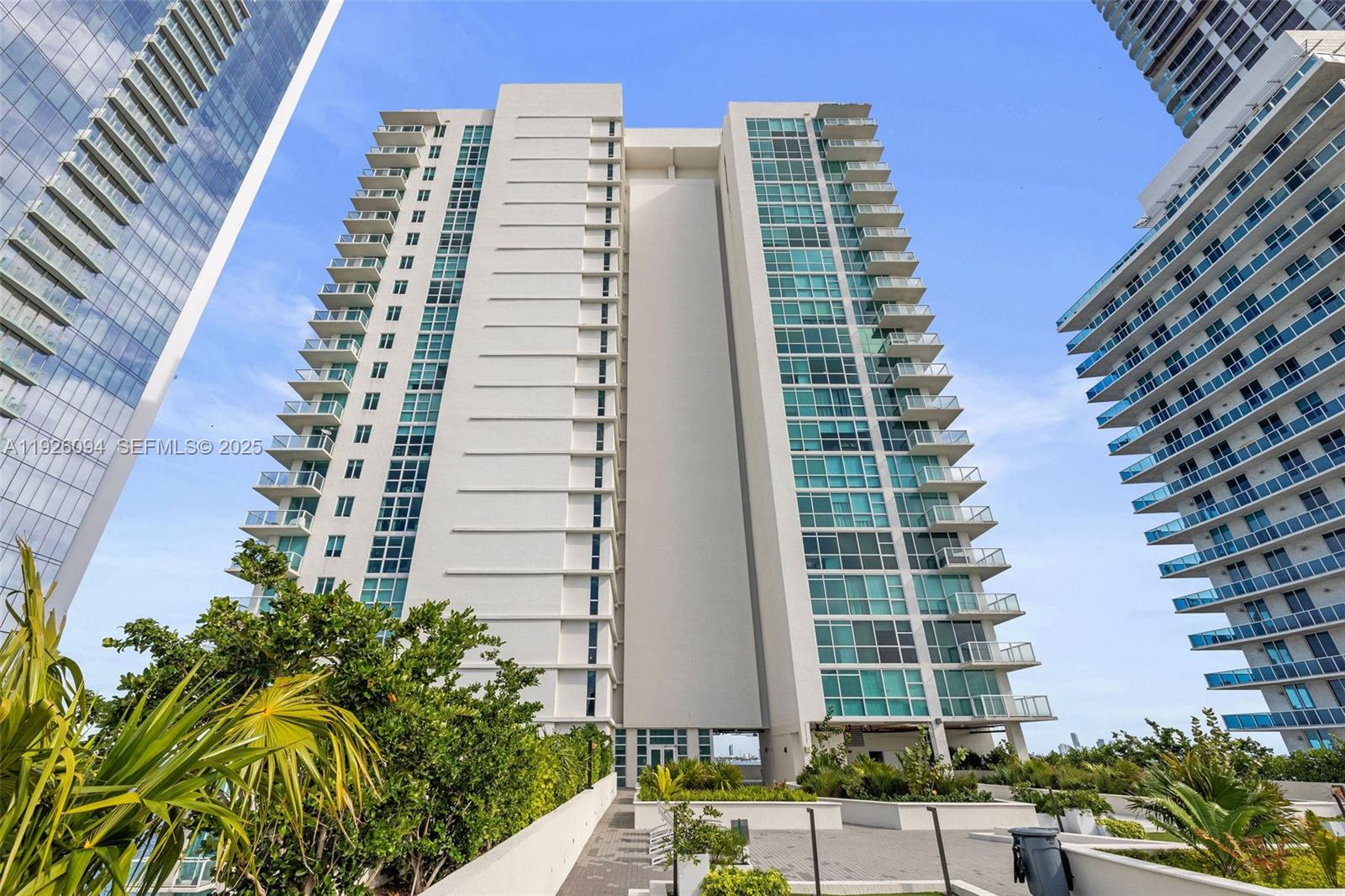 665 NE 25th Street