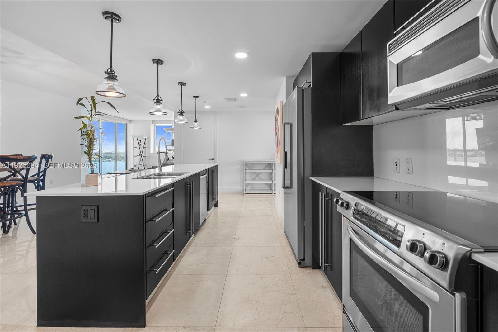 665 NE 25th Street