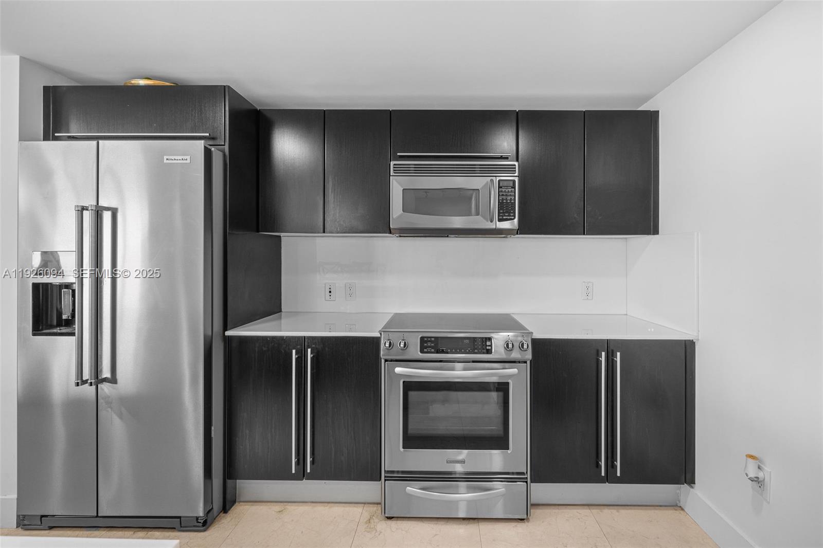 665 NE 25th Street