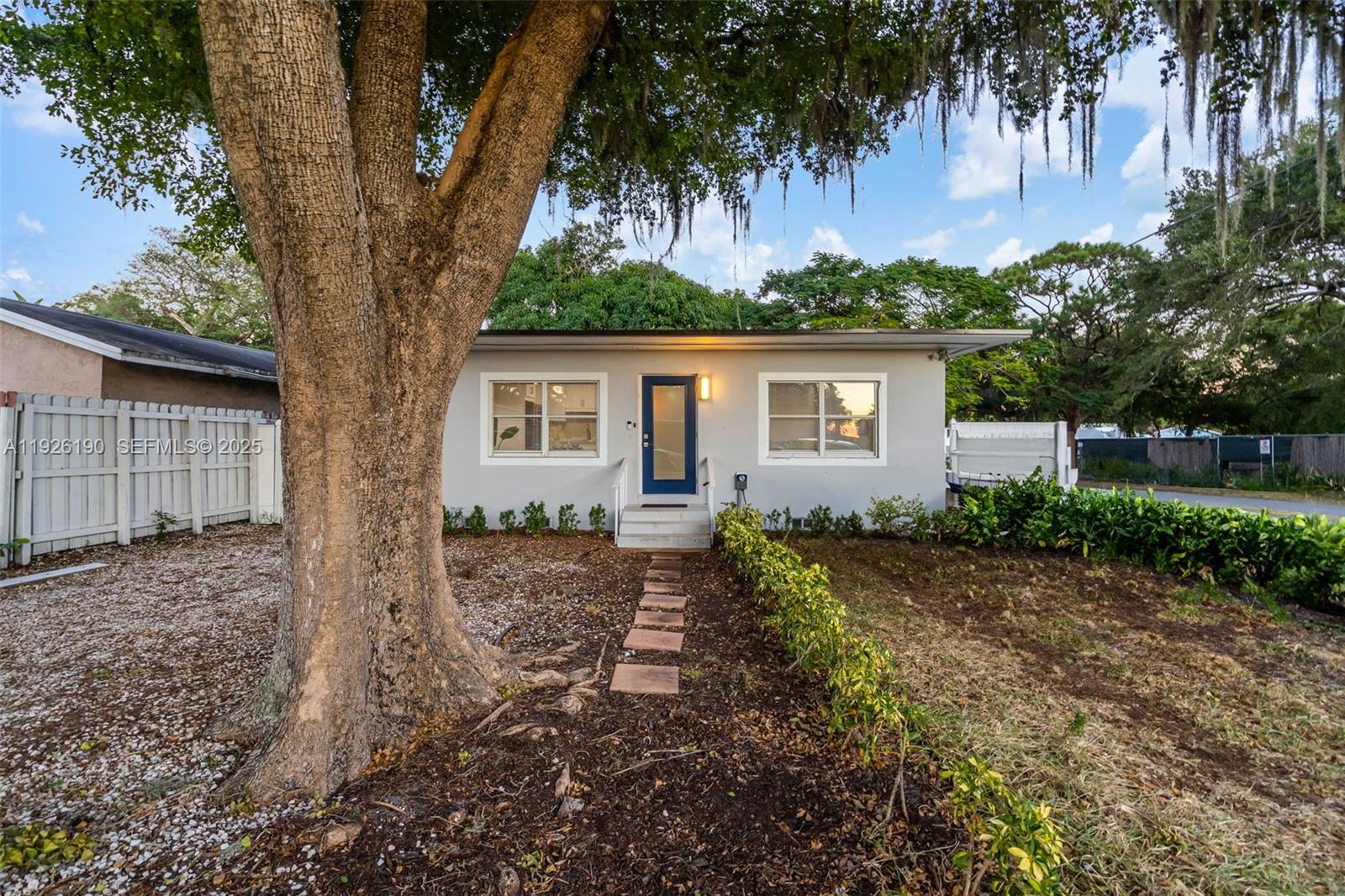 1100 NW 7th Avenue gallery image #1
