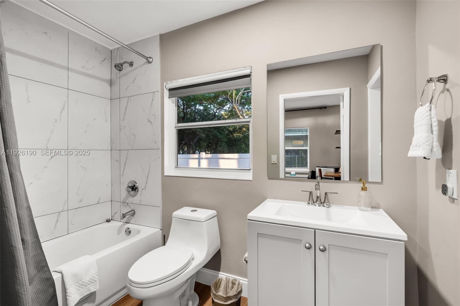 1100 NW 7th Avenue gallery image #13