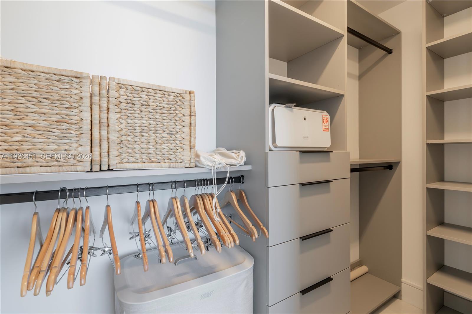 17975 Collins Avenue