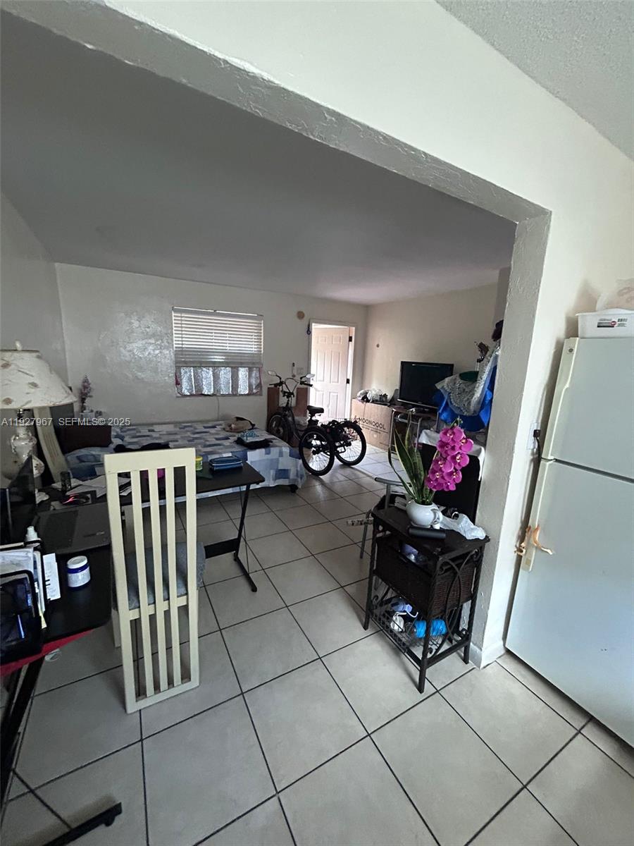 6124 Pembroke Road