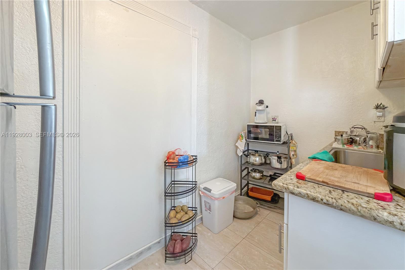 1540 E 8th Court