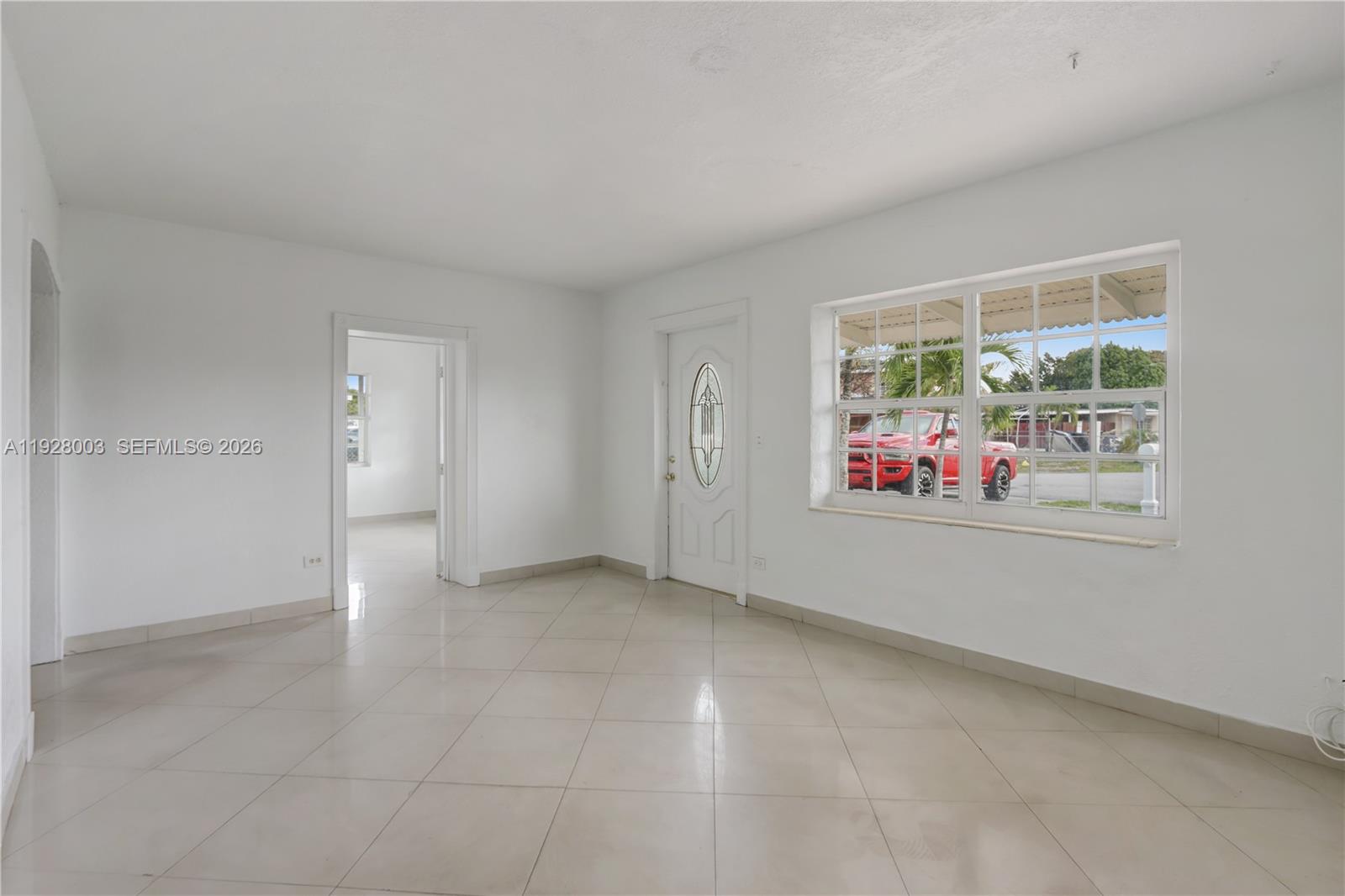 1540 E 8th Court
