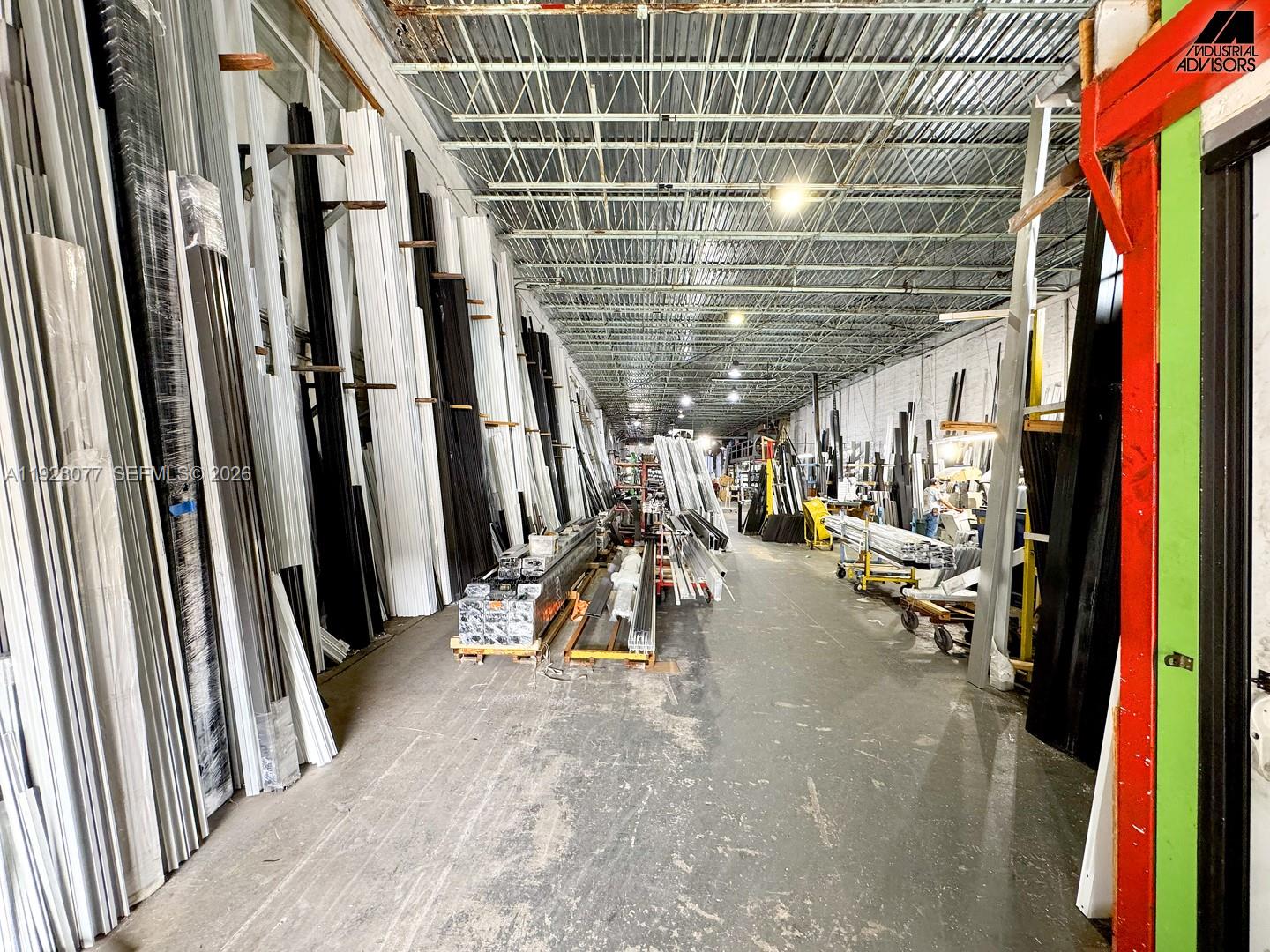 290 W 78th Road