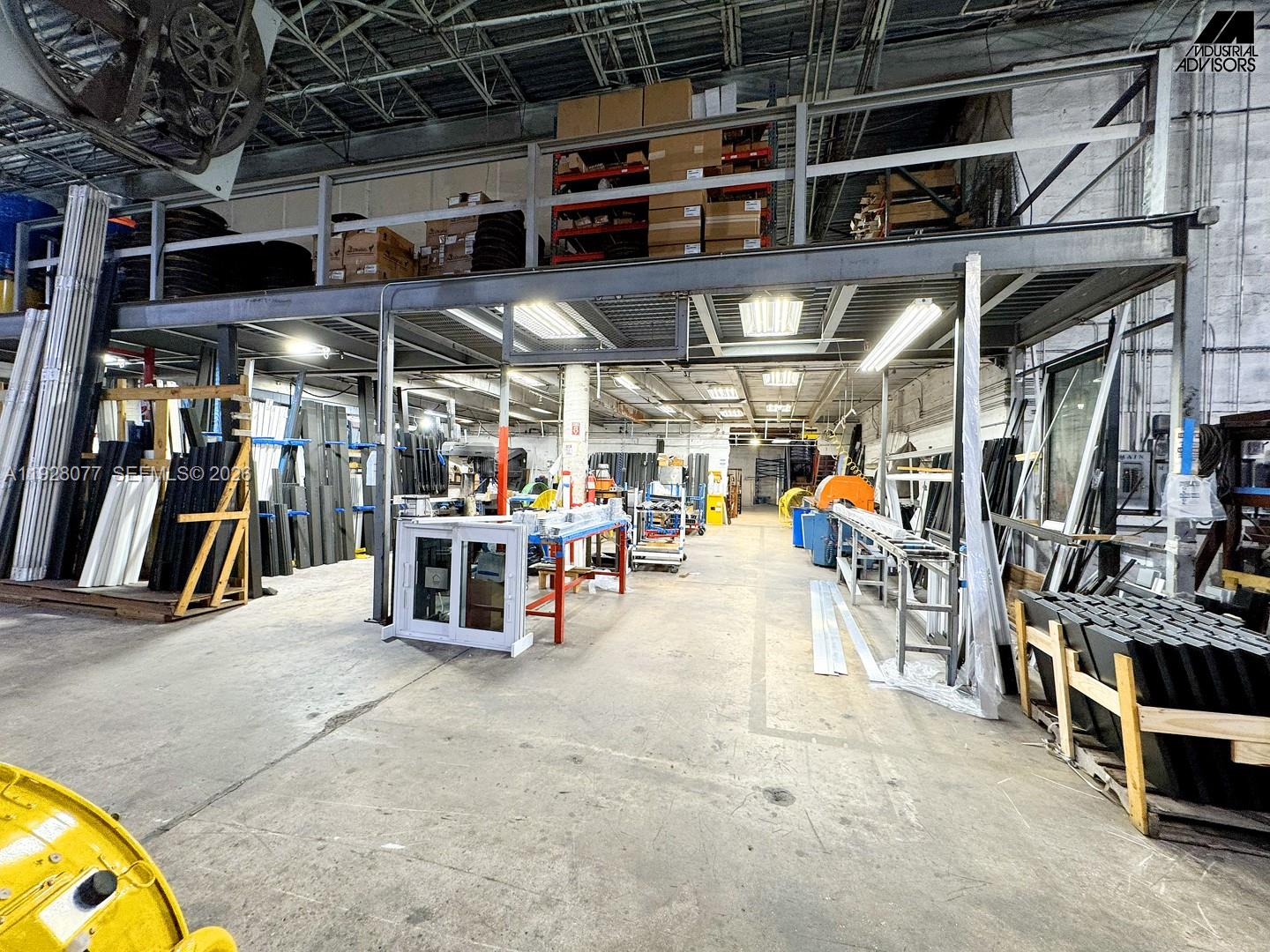 290 W 78th Road