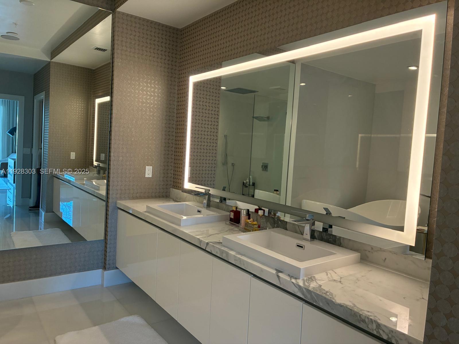 300 Sunny Isles Boulevard