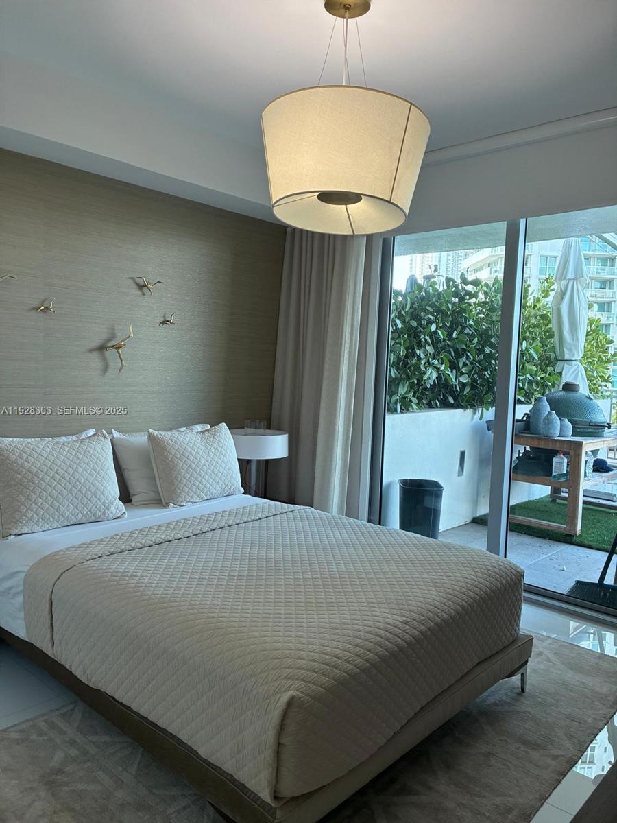 300 Sunny Isles Boulevard