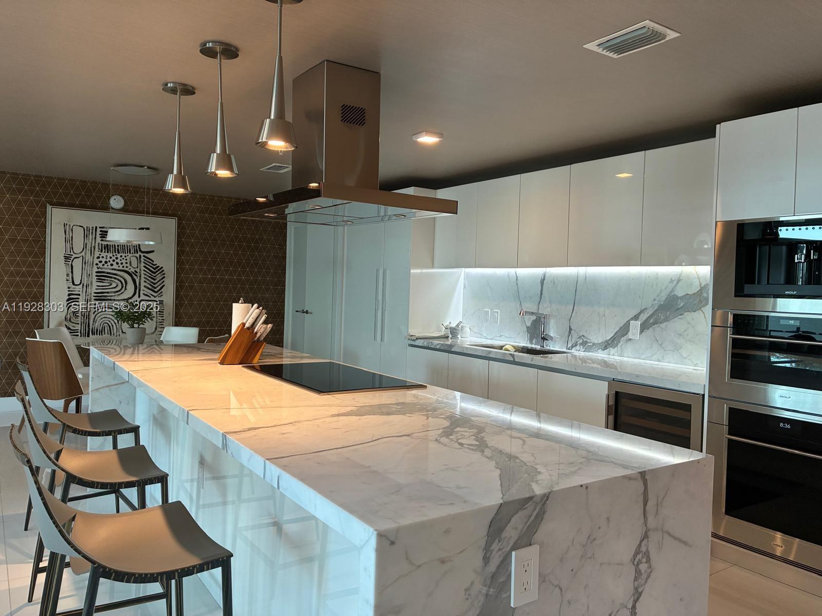 300 Sunny Isles Boulevard
