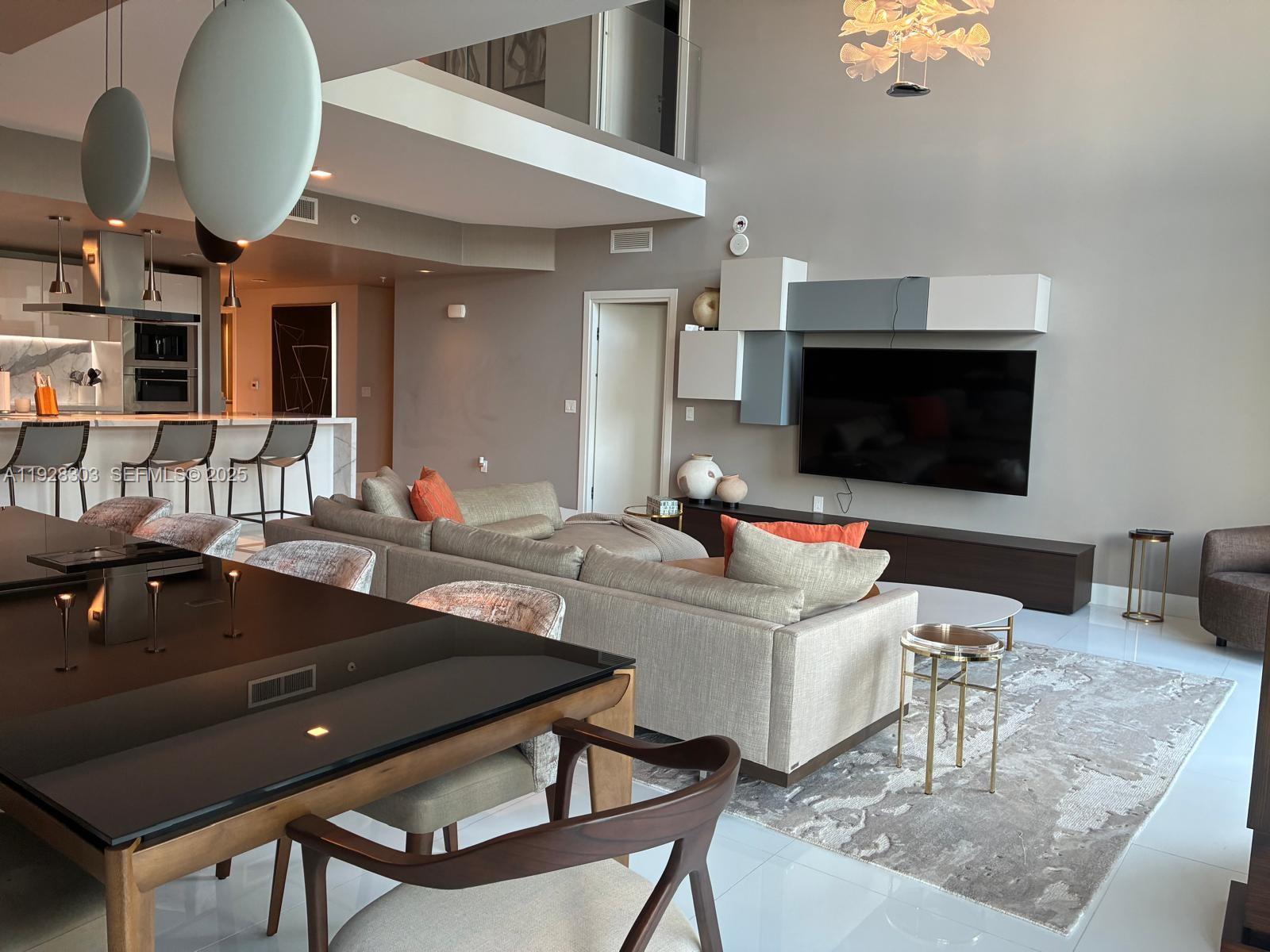 300 Sunny Isles Boulevard
