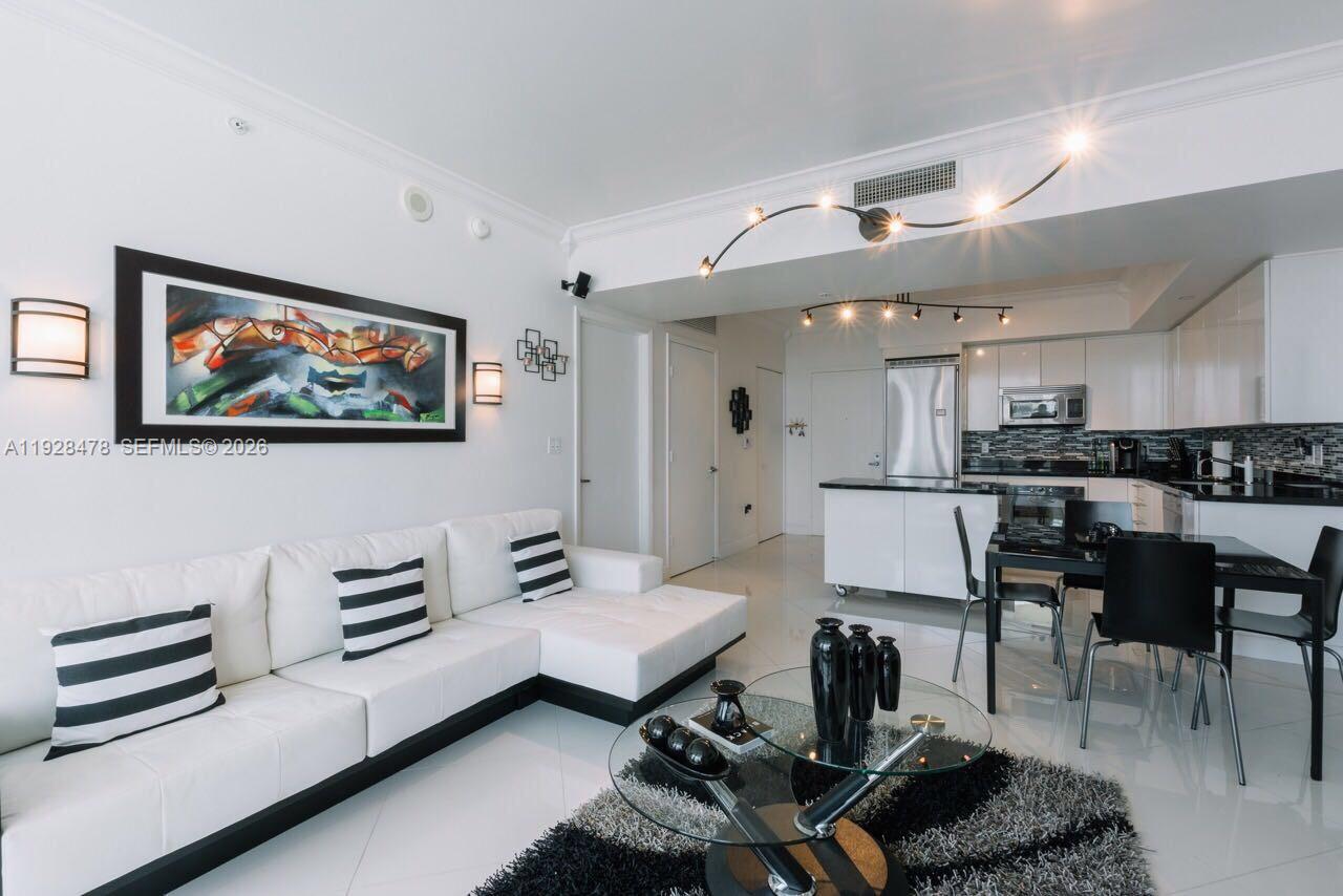 92 SW 3rd Street