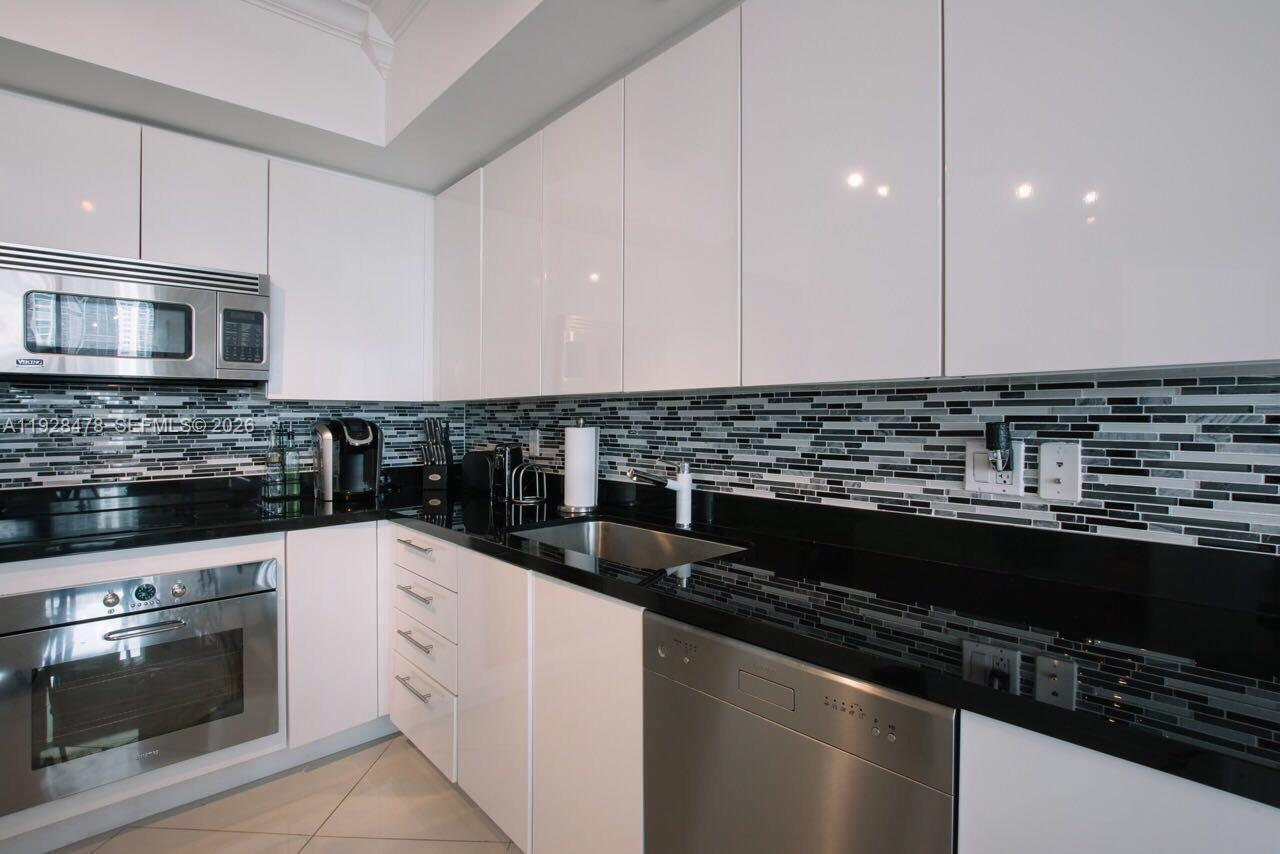 92 SW 3rd Street