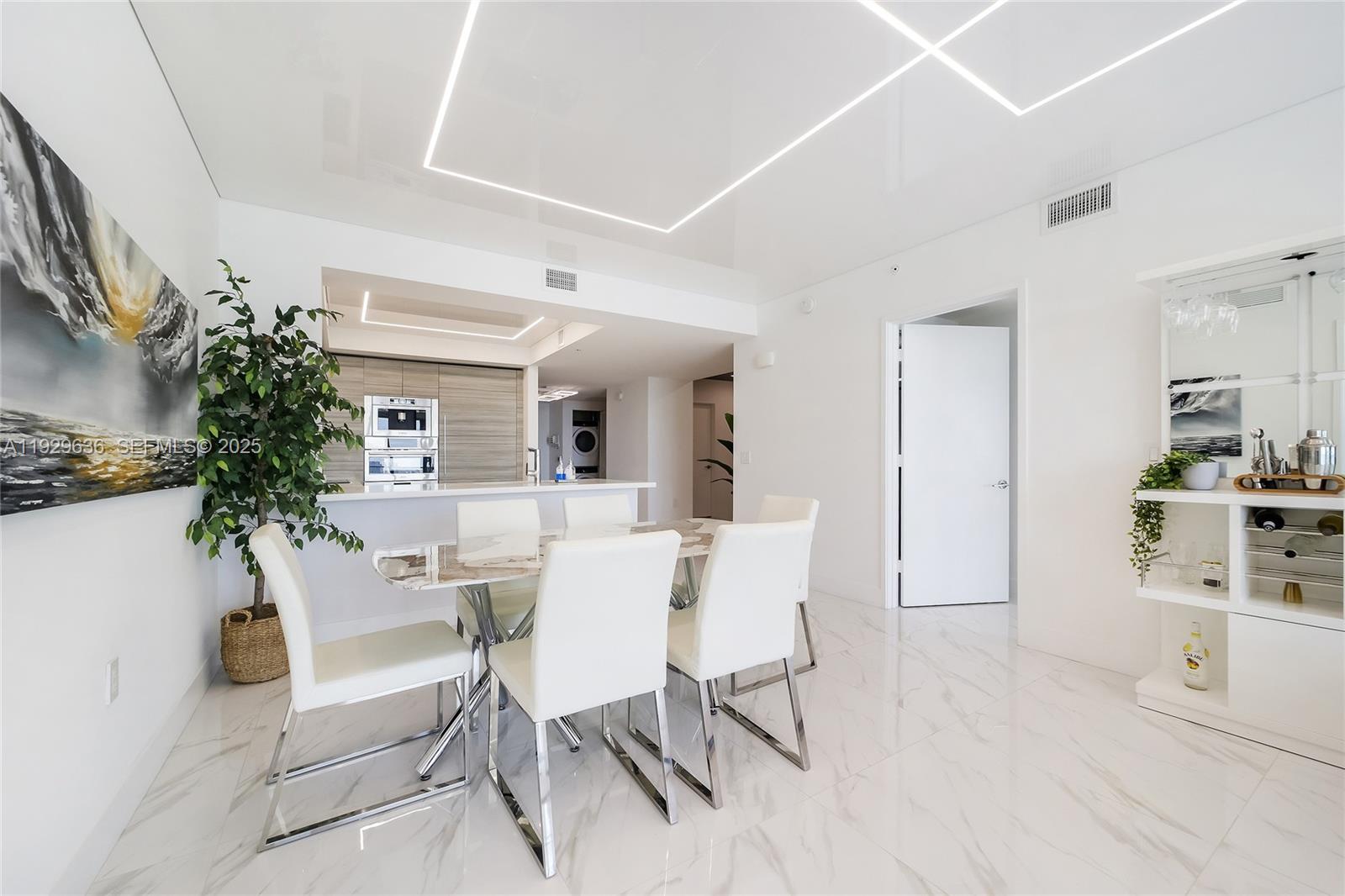 300 Sunny Isles Boulevard