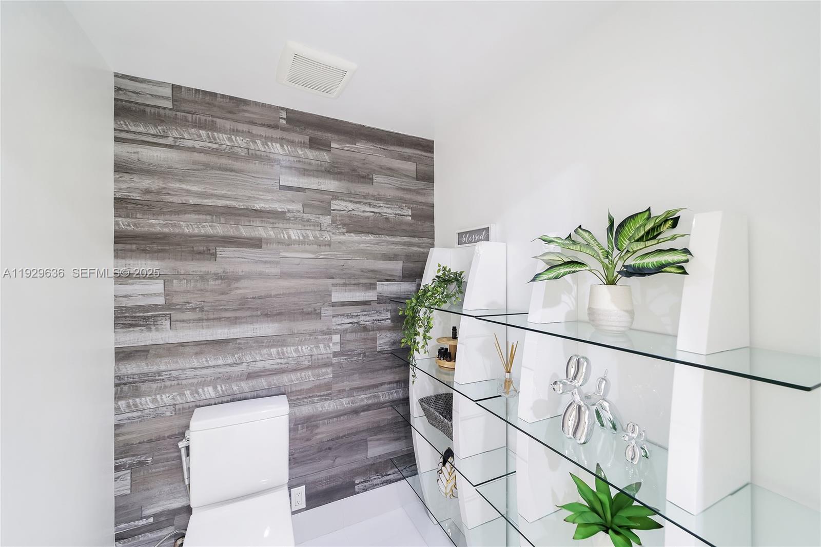 300 Sunny Isles Boulevard
