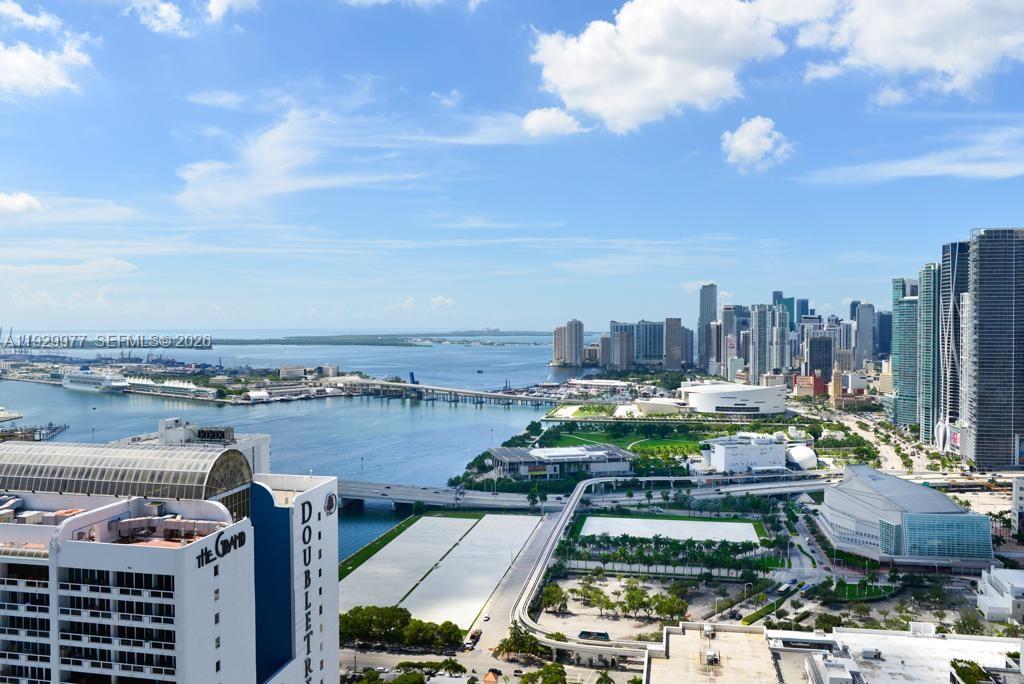 1750 N Bayshore Drive