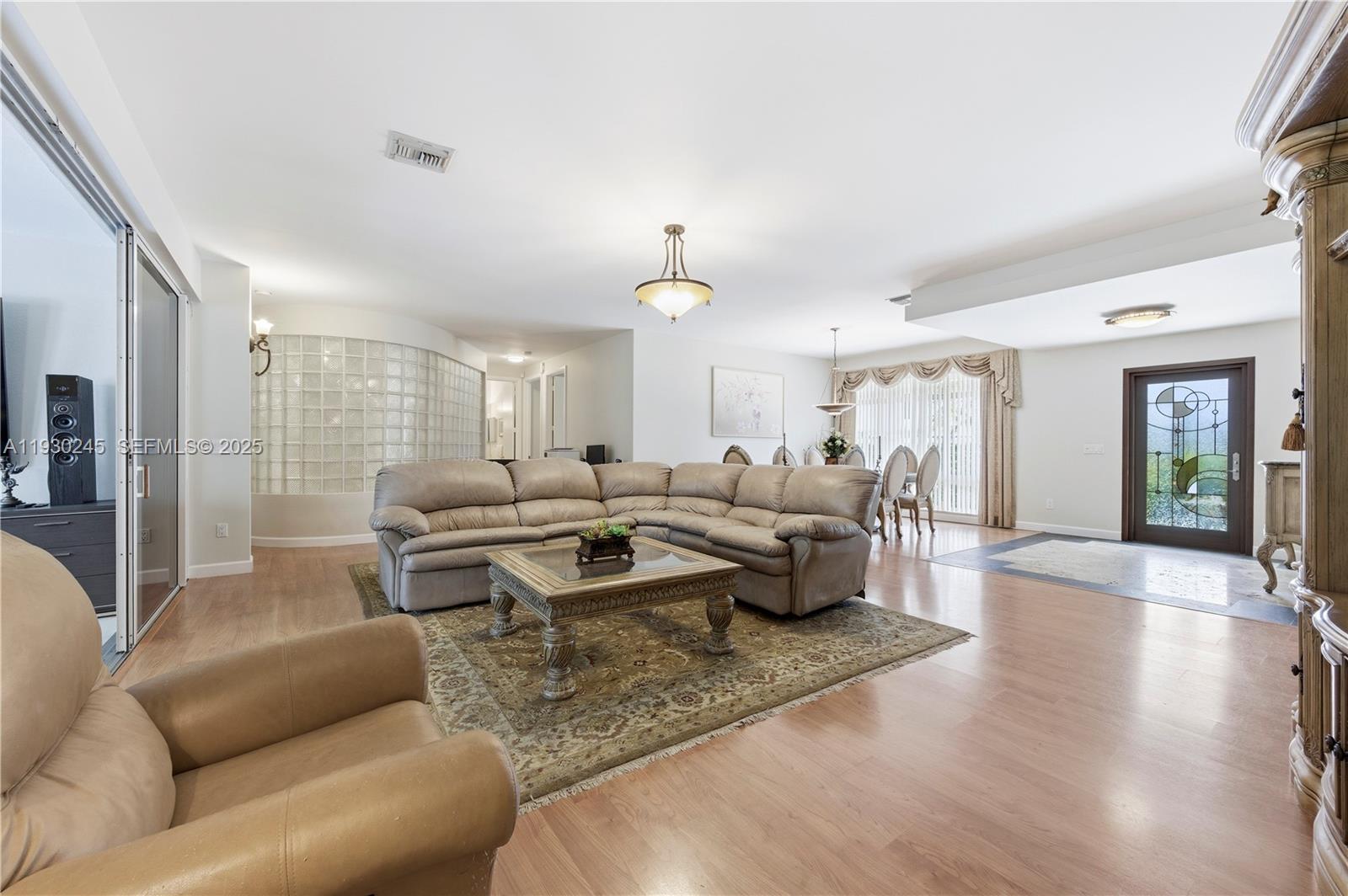 2607 Holy Cross Lane
