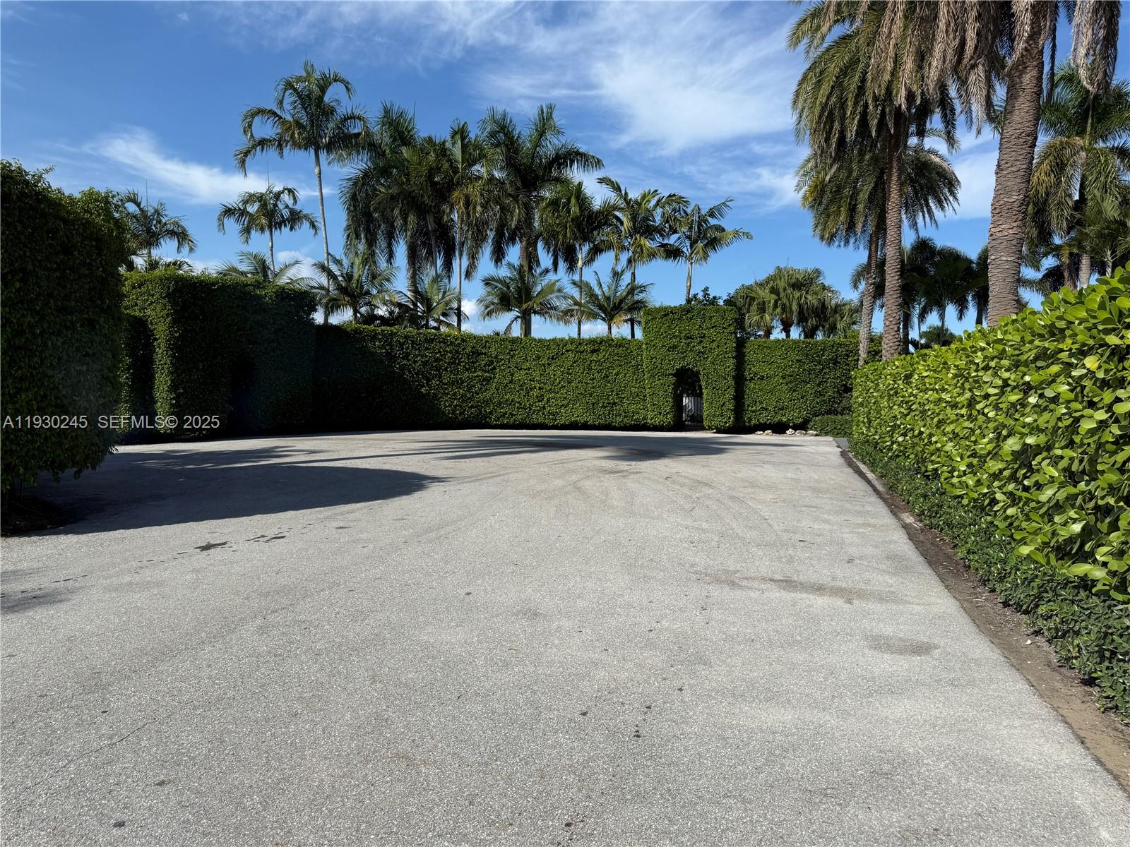 2607 Holy Cross Lane